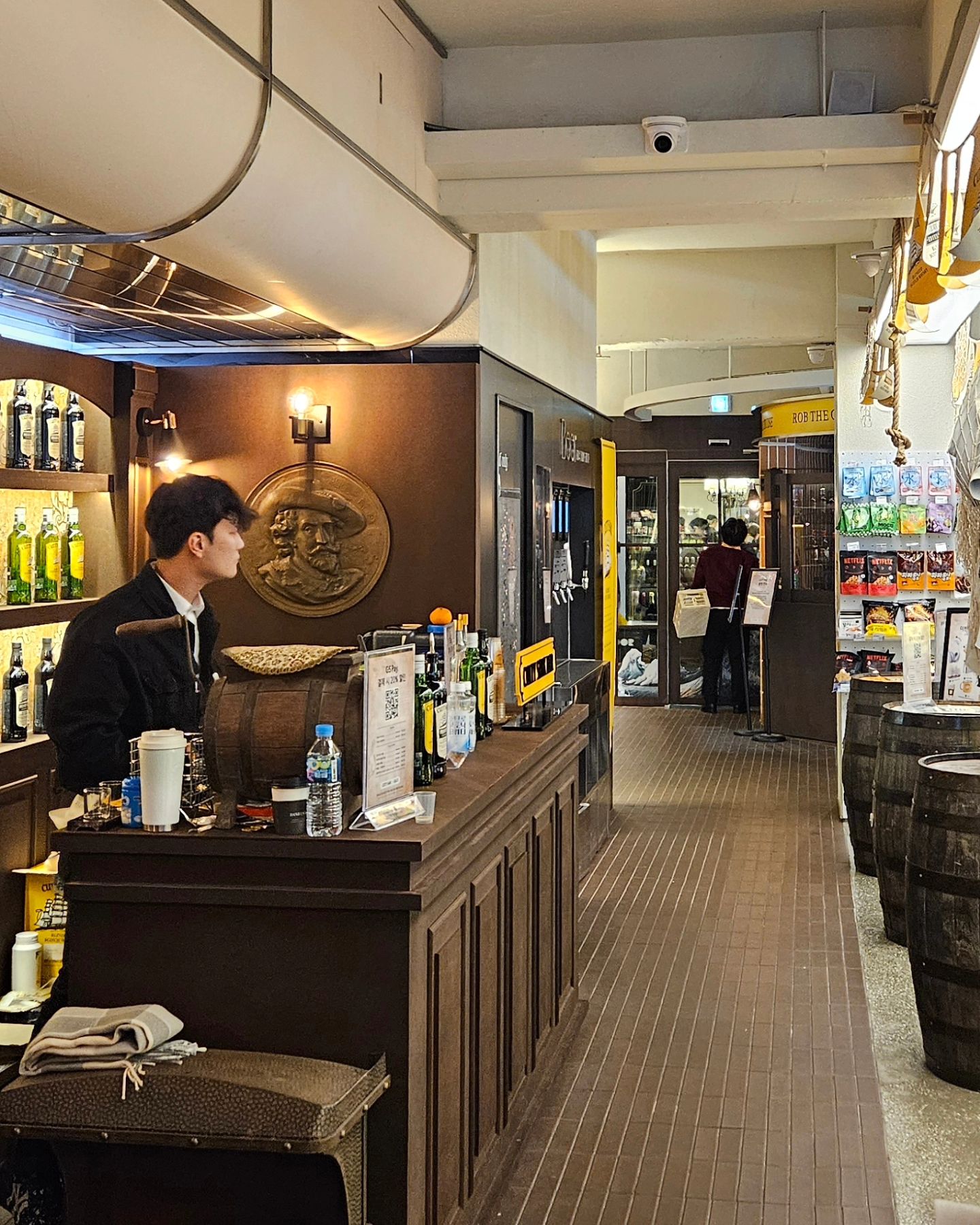 커티샥팝업 ~1.29
위스키마시써
#커티삭 #이머시브팝업 #위스키팝업스토어 #gs25 #도어투성수