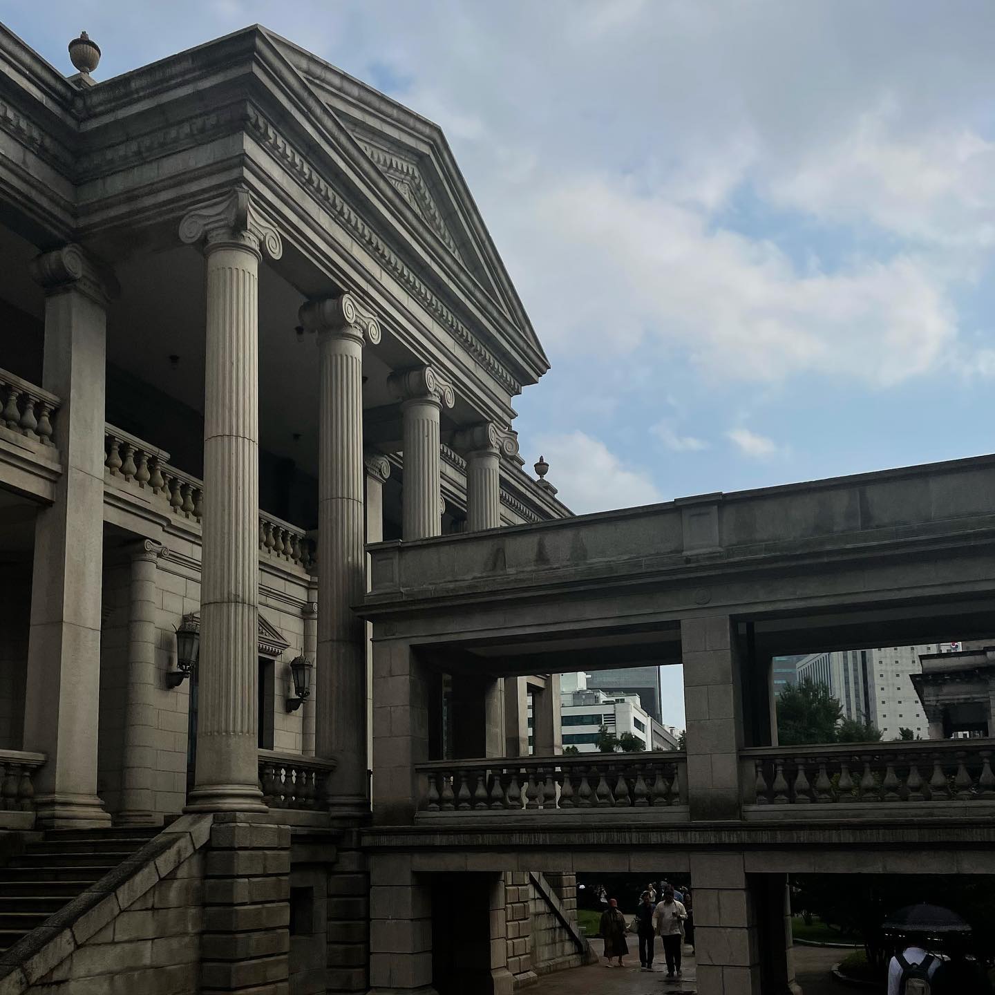 🏛🤍