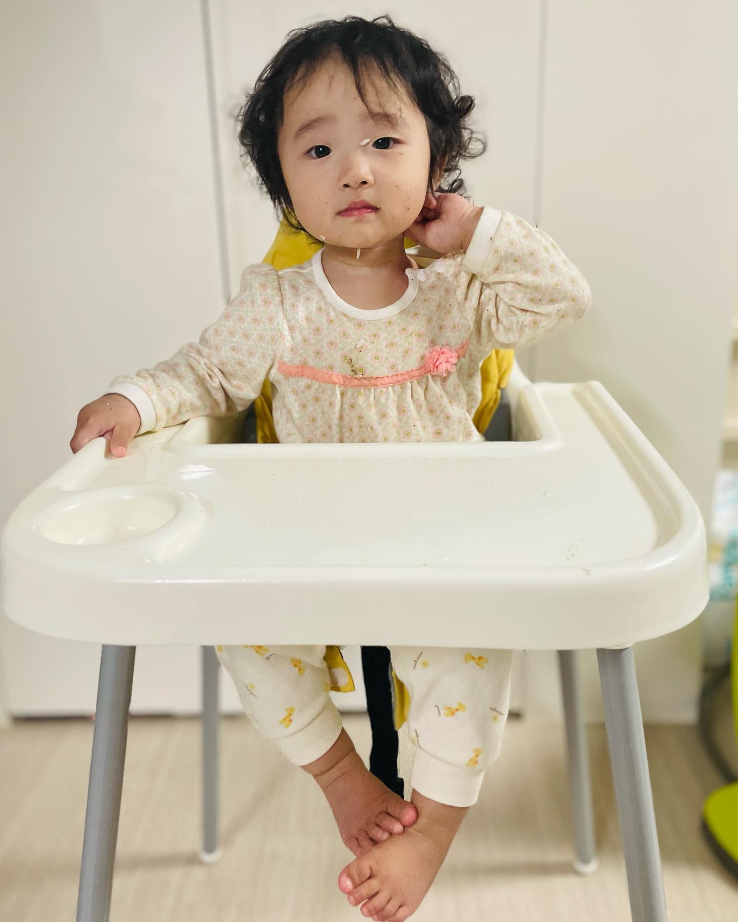 .
+337🤍
넘 사랑스러움
많이컸네 우리 딸😍
#기록 #육아 #11갤 #막내딸 
#호랑이띠 #곱슬머리 #귀염뽀짝 #🩷