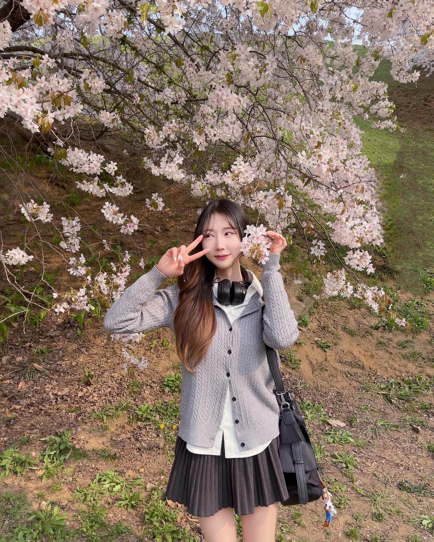 올공 마지막 벚꽃 나드리🌸🌼🌳
올해 벚꽃 원없이 봤다!