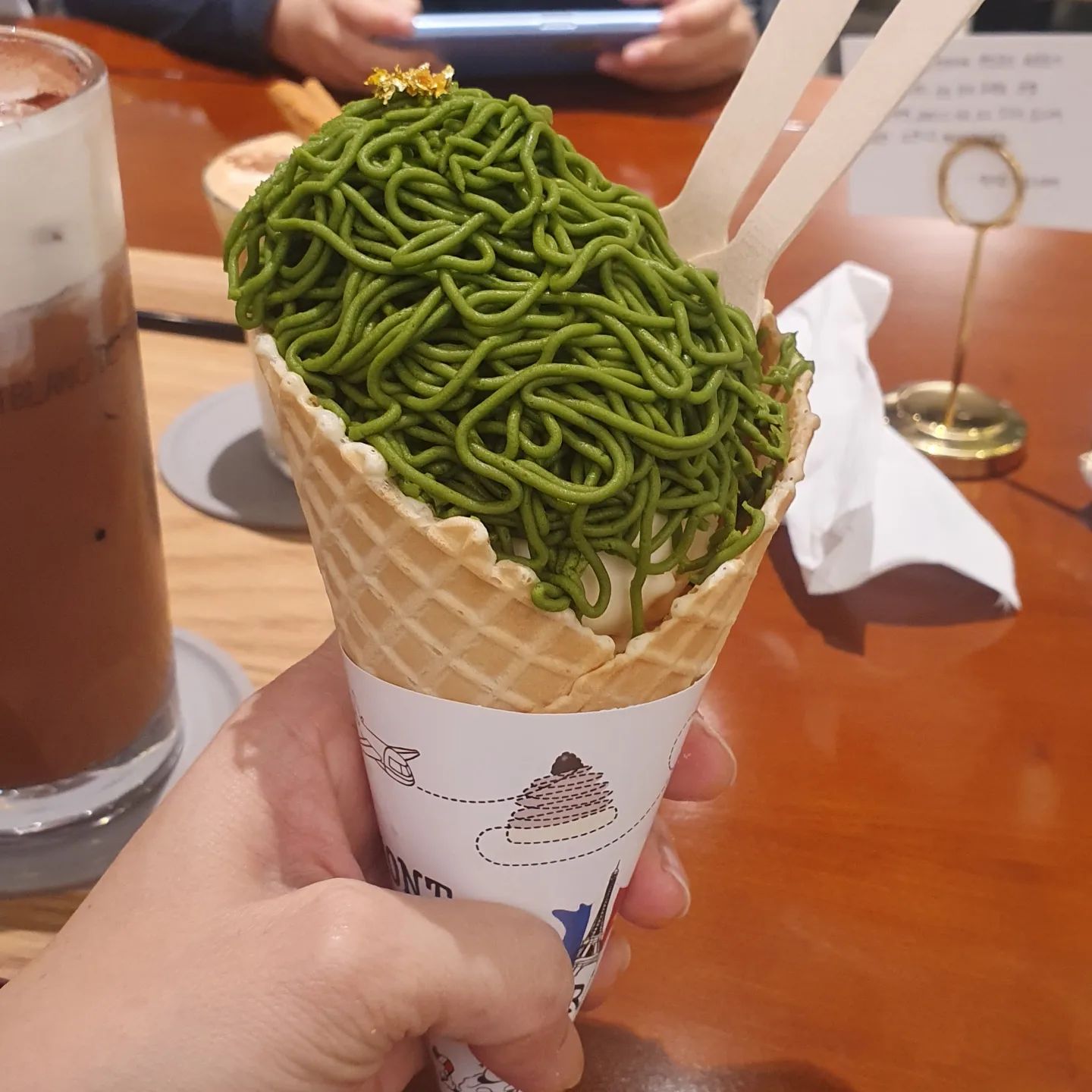 #동성로베이커리카페 #몽블랑드파리카페 #레스큐어크림라떼 #동성로카페 #맛있어요