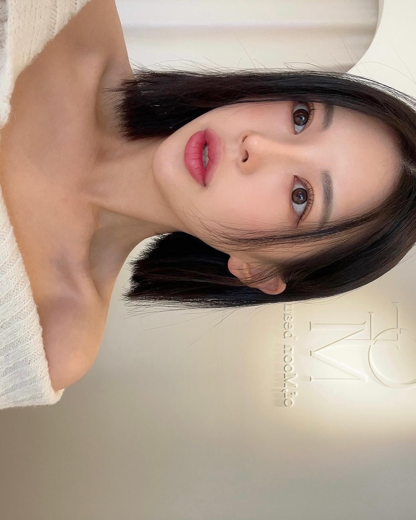 _of.moon_ 
1년내내 속눈썹연장이 필수인 저는 많고 많은 샵에서 시술을 받아봤지만 여긴 진짜 원탑이에요..🫶🏻 시술하고 유지력도 너무 좋고 무엇보다 뷰러한것같이 자연스러우면서 눈을 또렷하게 속눈썹을 붙여주는데 항상 만족도최상>.<
여기 다닌지 벌써 일년 다되어간답니다?🖤 여기 속눈썹 체고야 진짜루!!🖤
원장님도 체고!!!>.<내년에도 잘뷰탁해요..아니 평생..🖤

#대구속눈썹연장 #범어동속눈썹 #수성구속눈썹 #대구속눈썹잘하는곳 
#수성구속눈썹추천
