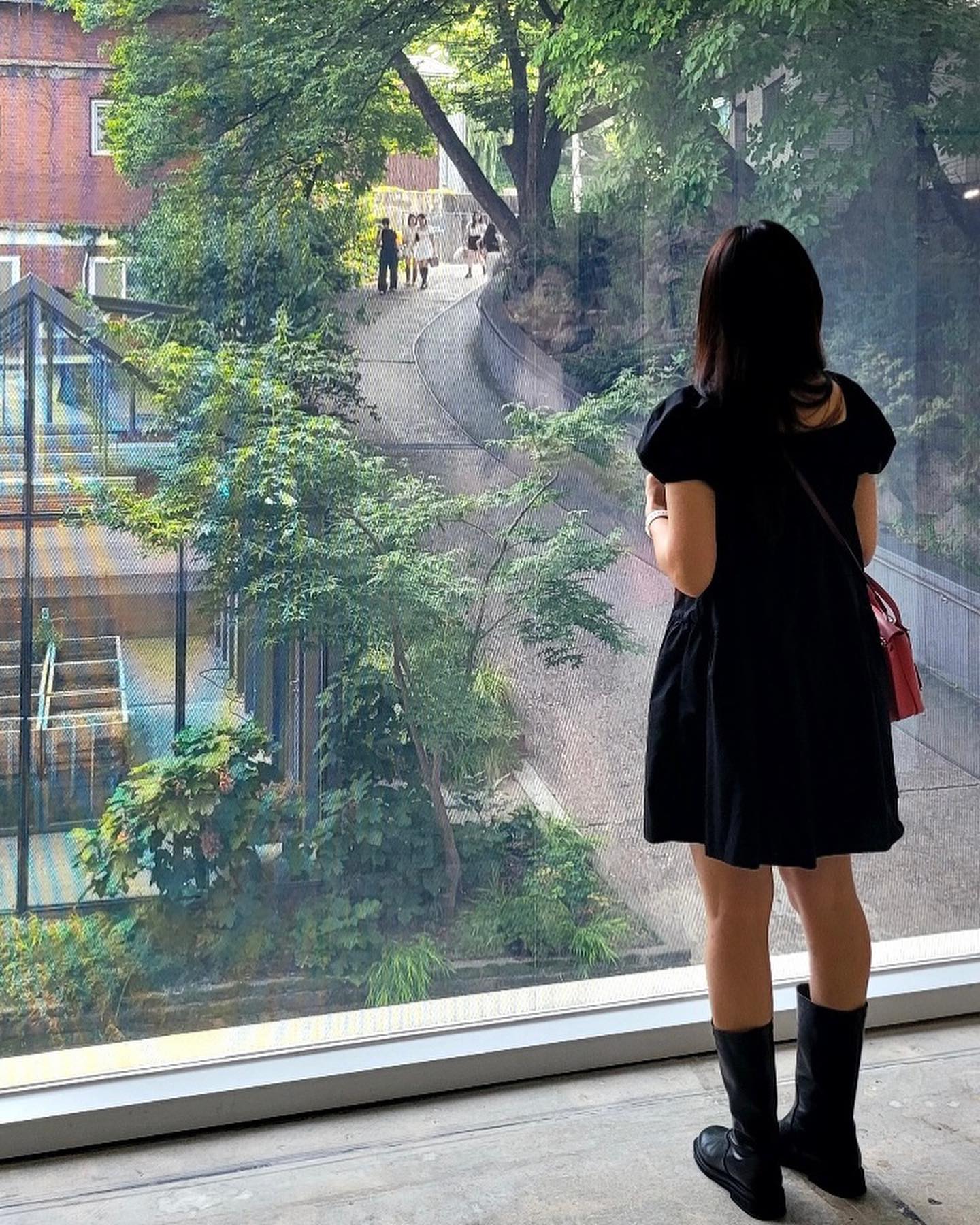 아직은 조오금 덥군요 그래도 알찬 주말을 보냈지 ! 🖤