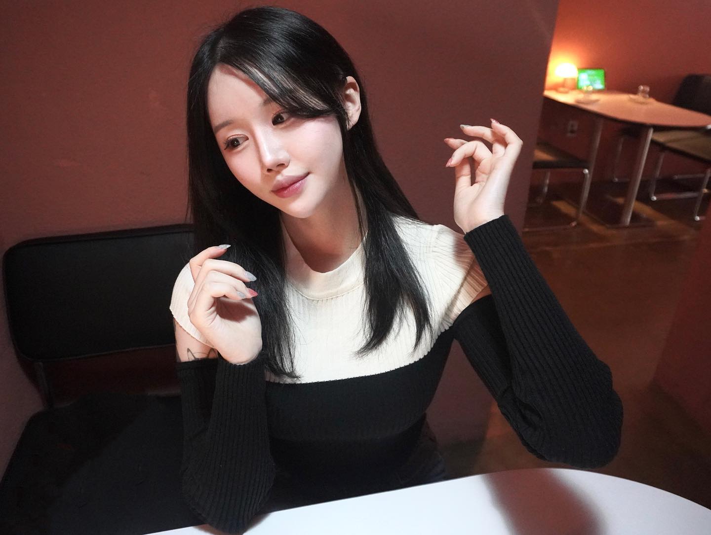 예쁘게 하고 예쁜 음식 먹고 오기 ☺️
-
오랜만에 #뽁식당 다녀왔어요 ໒꒰ྀི⸝⸝´ ˘ `⸝⸝꒱ྀིა 
여기는 진짜 언제가도 맛있고 분위기도 말모 넘 좋💗
애견동반도 되서 담에는 우리집 애기도 델꼬 가야게써요 >.<

-
#협찬 #광고 #배곧맛집 #배곧파스타 #배곧데이트 
#02년생 #01년생 #훈녀 #셀카 #맞팔 #22살 #21살 #23살 #20살 #좋아요반사 #03년생 #04년생 #lb #likeforlikes