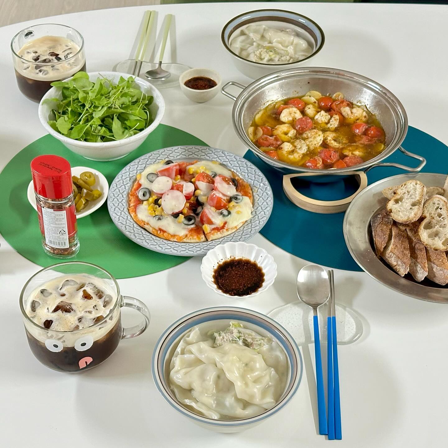 두고두고 생각 나는 고마운 마음 _
다정하고 따뜻한 사람의 식탁 ! 🤍✨