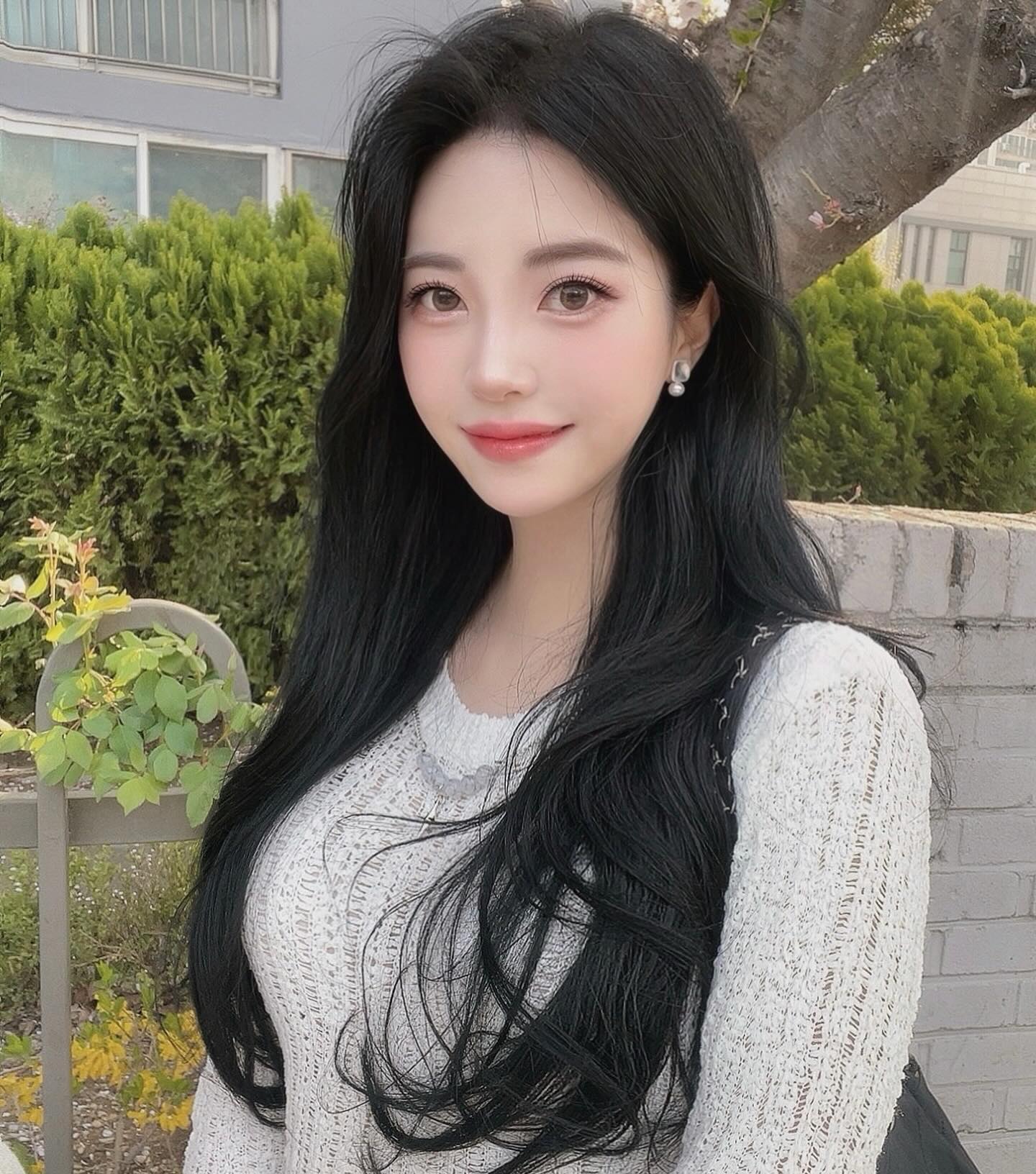 모공삭제 되었어요...🤍#닥터라미체 #연예인피부과 #라미체 #송파피부과 #모공레이저 #뷰티풀라인스트렝스패치
.
.
.
.
.
#셀카#셀스타그램#얼스타그램#좋반#좋아요반사#릴스#selfie#selca#liker#l4l#reels