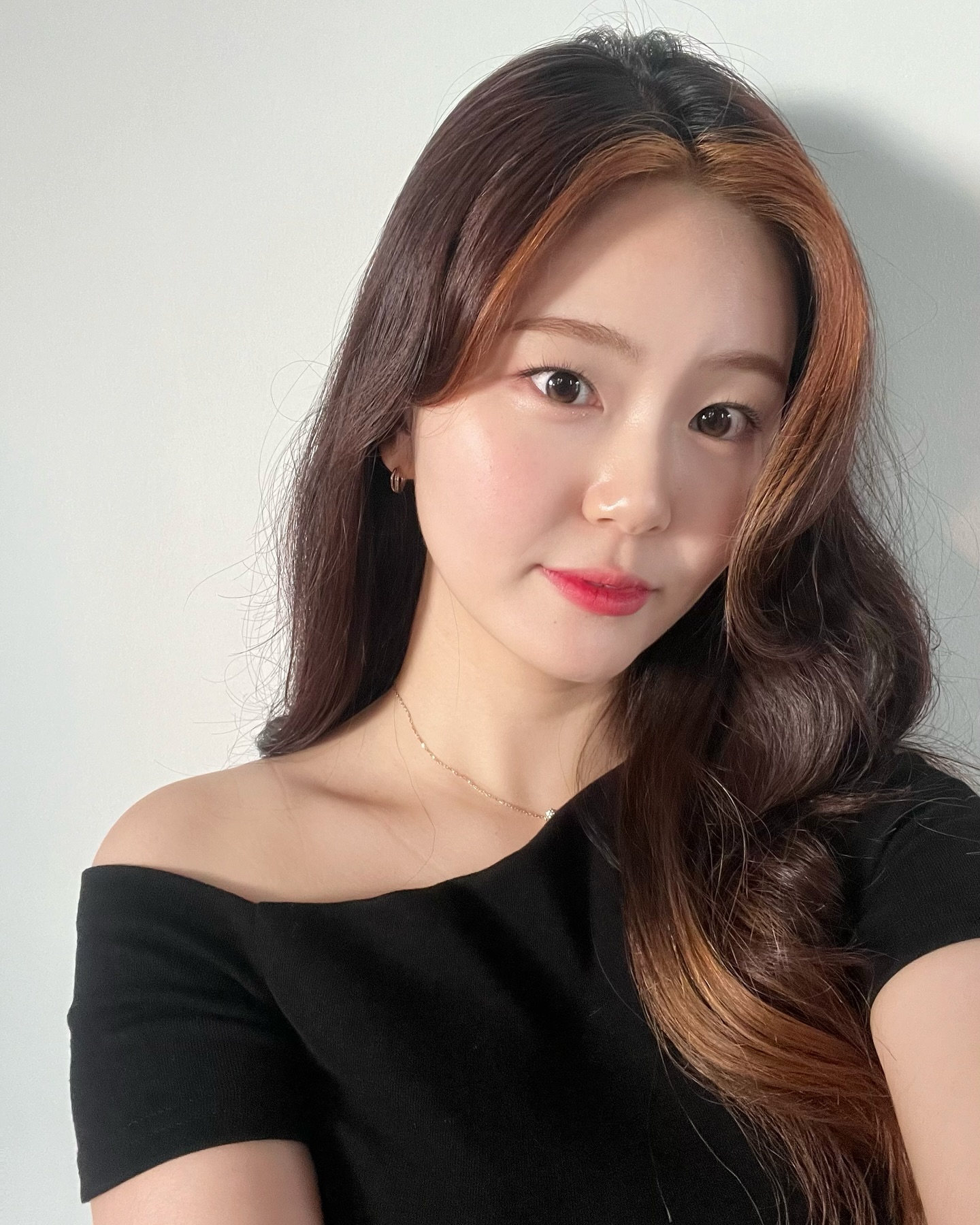 오랜만에 피드에 셀카 투척 0_<
