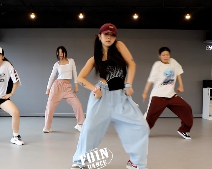 foindance 
We Them Girls 🌠 We Them Girls 🌠 We Them Girls

baeeuu_ 

🎧 aespa_official brillyondabeat 

#aespa #girls #remix #dance #basic #class #hiphop #girlshiphop #femalehiphop #choreography