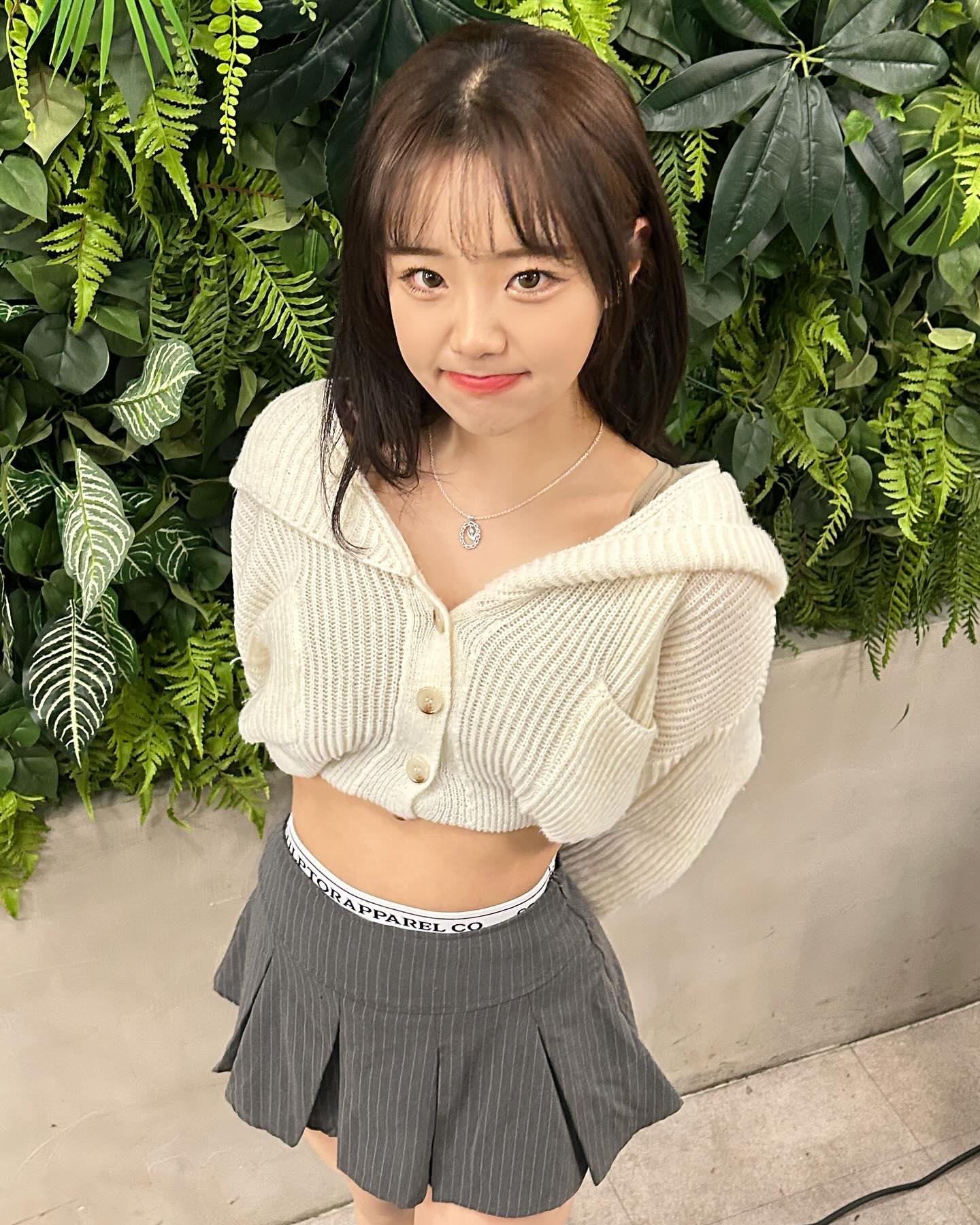 #광고 ‘데일리어라운드’ 실버주얼리의 디자인과 퀄리티가 너무 예뻐서 실제로도 지인들한테 추천했던 브랜드에요!

어떤 코디에도 포인트 되고 잘 어울리더라고요💓

제가 알러지 때문에 은,금만 착용할 수 있는데 그래도 배송시키면 피부에 알러지가 생기는 브랜드가 많더라고요૮₍ ˶´ ꒳ `˶ ₎ა 근데 그런 걱정은 진짜 안 해도 되는 브랜드!

주변에서도 목걸이 예쁘다고 브랜드 출처를 많이 물어봤는데 ‘데일리어라운드’ 강추드려요!⑅❛ั◡❛ั⑅ #은목걸이 #은반지 #실버목걸이 #실버반지 #실버주얼리 #실버악세사리