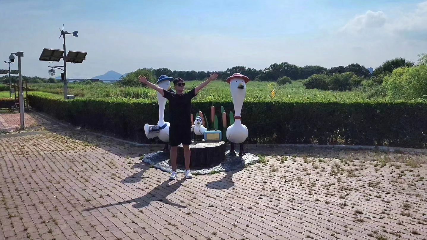 낙동강하구에코센터 오리 조형물, 을숙도 생태공원 중앙광장 데크길, 을숙도 철새공원에 방문해 보았습니다 :D

visitbusan.kr

#서부산에가면 
#서부산자연을만나다 #부산에가면 #낙동강하구에코센터