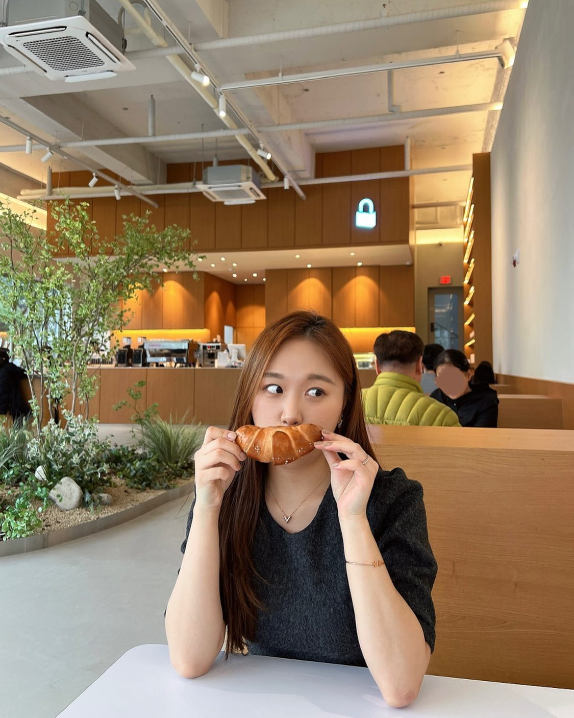 수요일도 퇴근!
이번 주는 특히 더 길게 느껴지는 건 저뿐인가요? 🥲

#주말아빨리와
