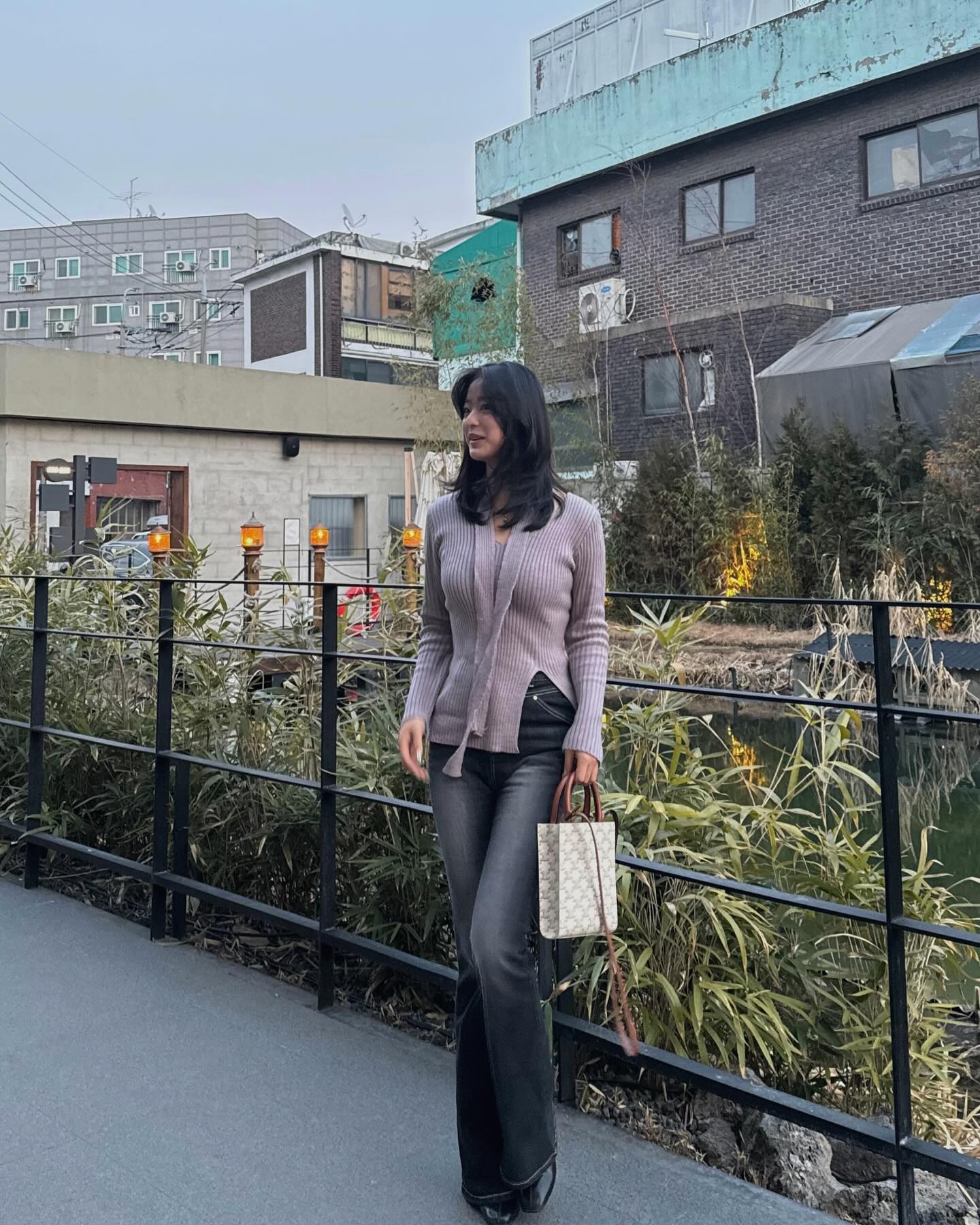 비율 짱좋아보이는 long boots-cut pants 
프로필 링크로 구매가능 💭 shop_nser