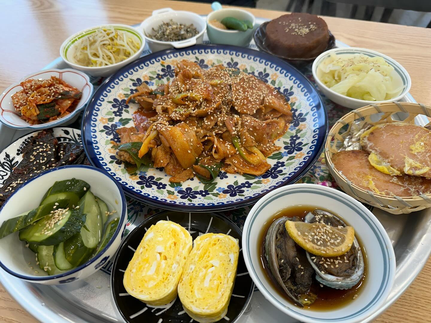 집밥느낌❤️흑돼지두루치기한상❤️

#단소담양점 #담양#담양맛집#담양한식#담양백방#담양고서맛집 #고서맛집#단소#담양단소