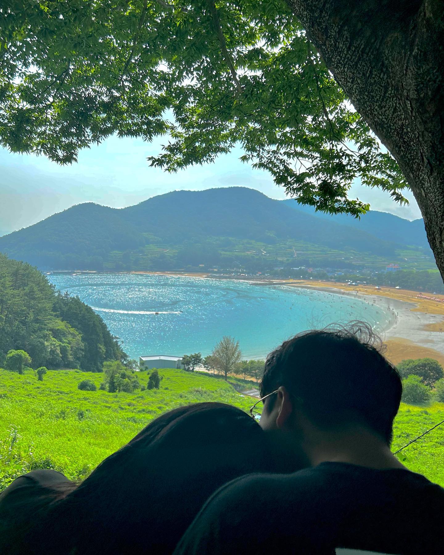🌲🌳🌱🌴🍀☘️🌿🍃

오랜만에 투💚샷💚
푸른 ! 곳 ! 

누가 찍었는지 ~~ 정말 잘 찍었다 ~~ 🎶