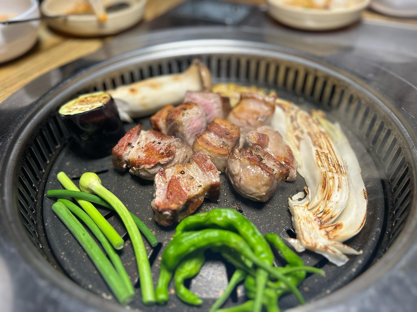 언제 먹어도 맛있는
#4센치목살 #구이도
#충주목살구이집