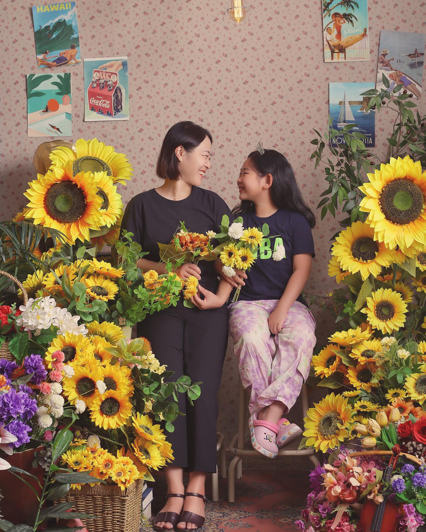 우리둘의 추억플러스🌻
지금처럼 웃으면서 잘 살아보자,사랑해💛

#평생엄마가지켜줄게 #노서아베베