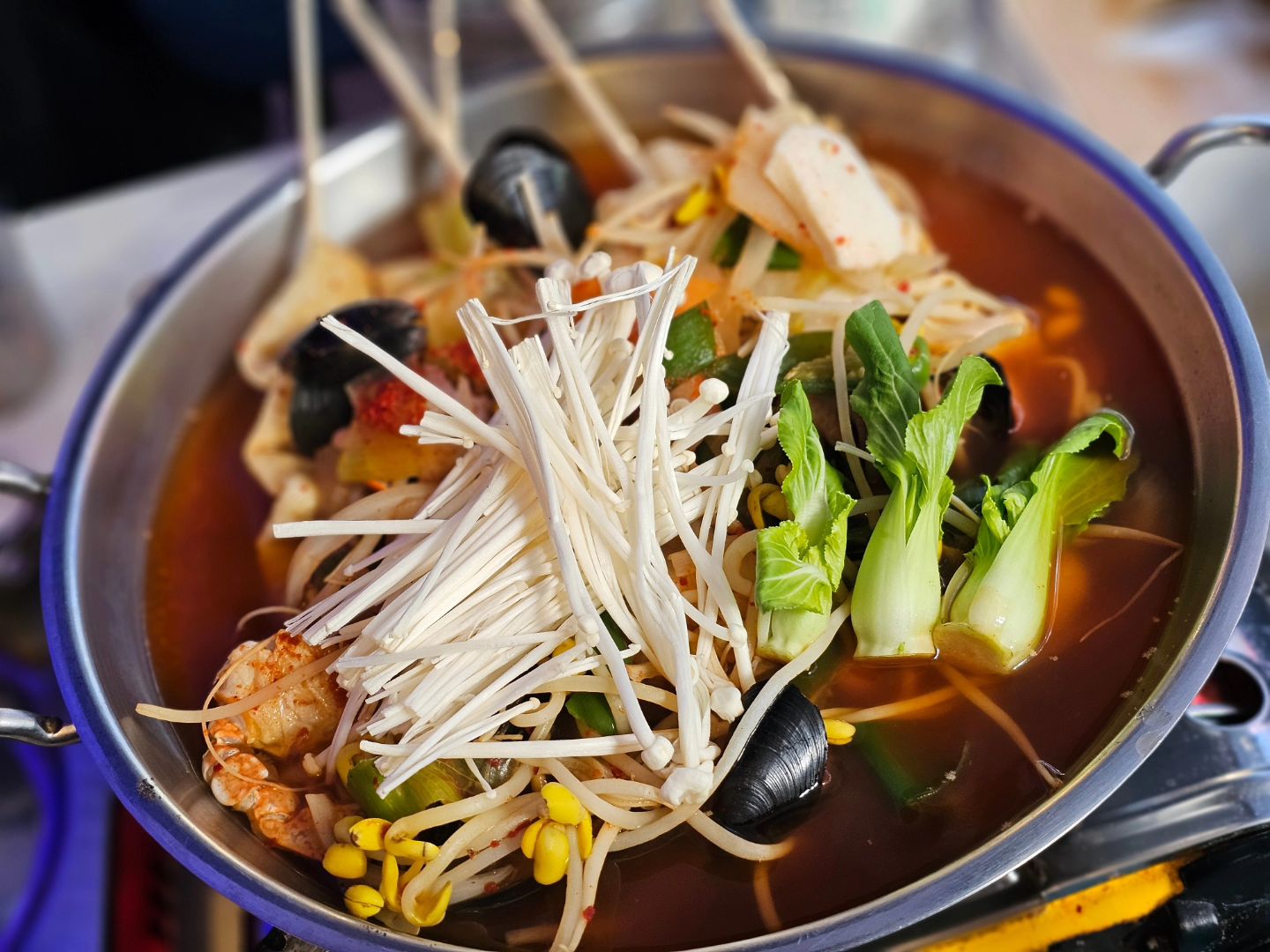 하이볼 얘기하다 생각난 가성비 좋았던 꽃다운주점 🍹
피드를 이제서야 올리지만 안주는 너무 맛있고 일단 하이볼 최고였다 👍
다음에는 우리 영상회도 진행 고고 😎

.
.
.
.
#꽃다운주점 #꽃다운주점부평역점 #부평맛집 #부평맛집추천 #부평술집 #부평술집추천 #하이볼 #하이볼맛집 #맛집스타그램 #맛스타그램 #마스타 #맛있다그램 #먹스타그램 #맛있어 #먹방 #foodstagram #food #맛있다 #냠냠쩝쩝 #술스타그램 #오늘뭐먹지 #푸드스타그램 #먹스타그램 #먹스타 #맛집탐방 #맛집그램