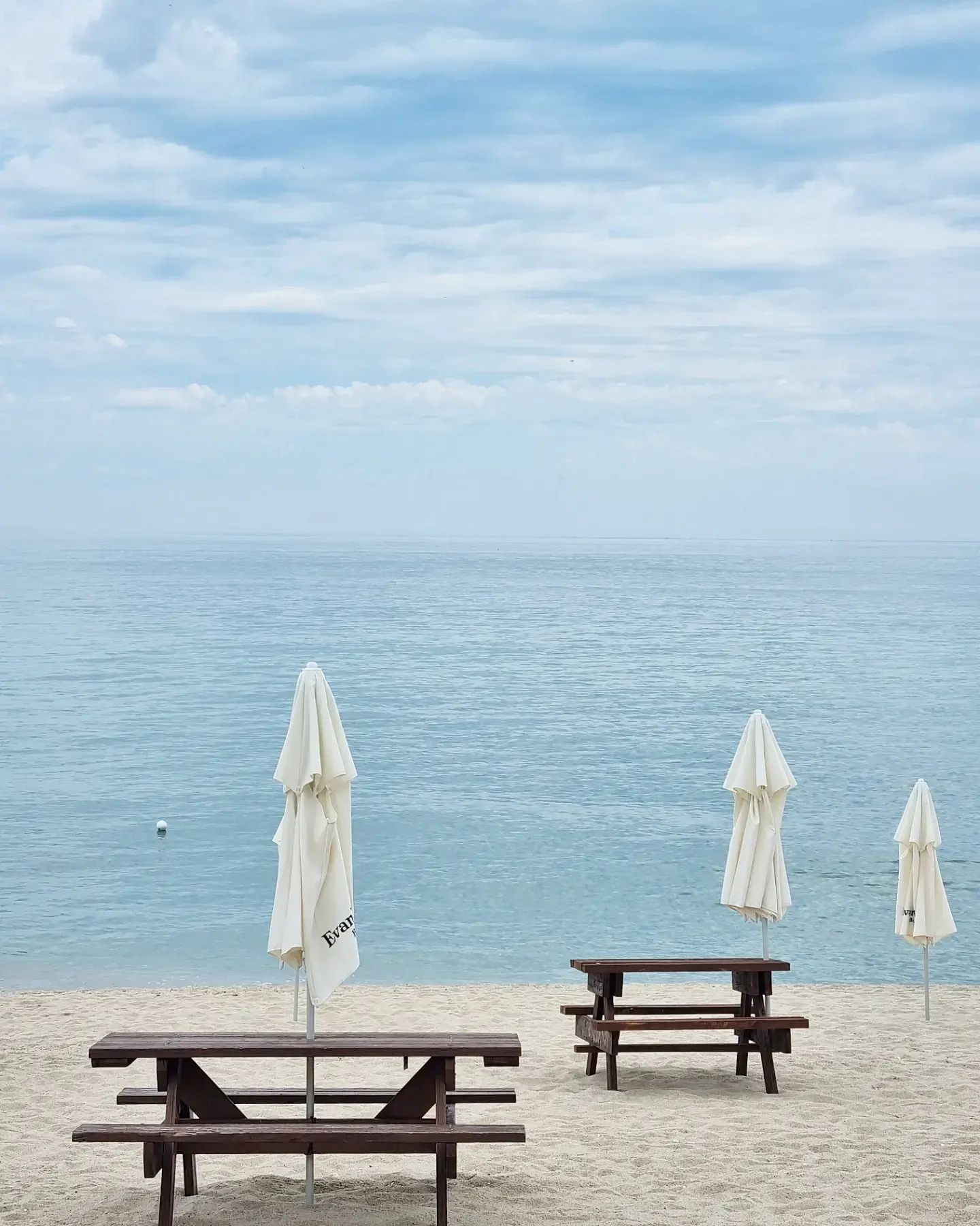 _
지난주말 강원도 여행 다녀왔어요🏖
해수욕장도 개장하고 오랜만에 바다보니 정말 좋더라구요
바다보고 산보고 완전 힐링했답니다🥹🤍