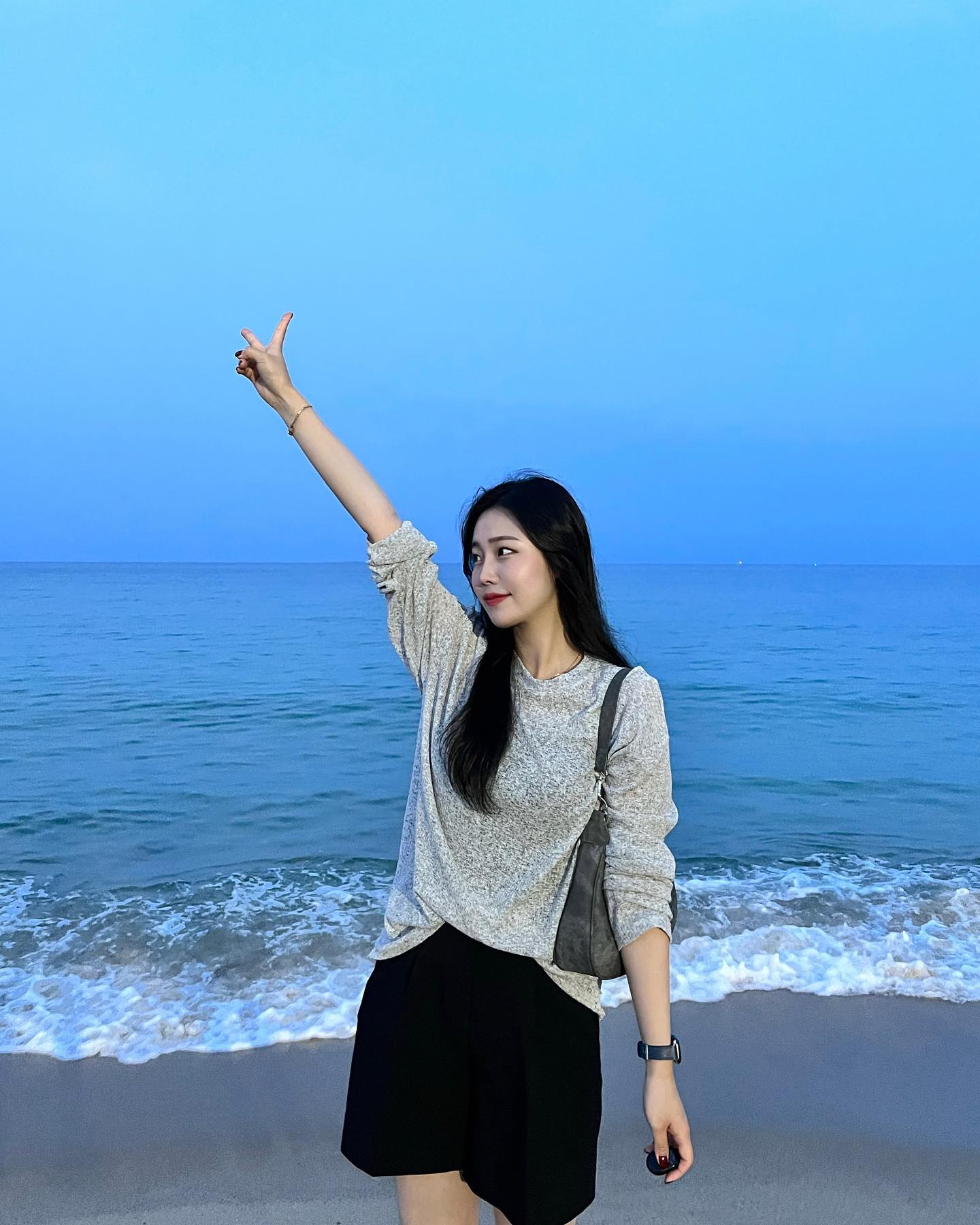 흐려서 노을은 못봤지만
맑으면 맑은대로 예쁘고 흐리면 흐린대로 예뻐🫧🩵