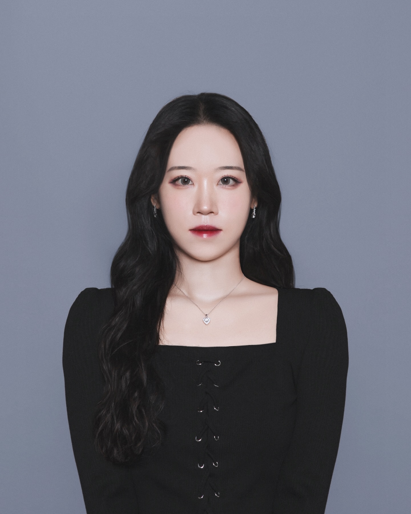 8년 만에 찍은 증명사진🙎🏻‍♀️