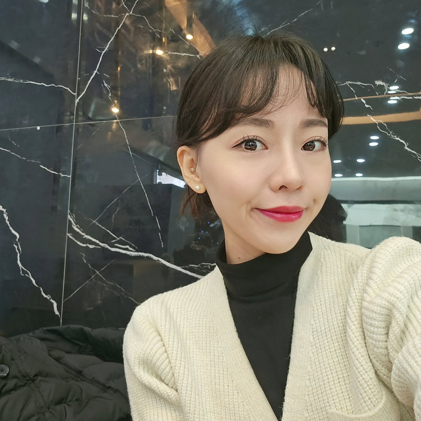 매일 똑같이 흘러가는 하루 - 😜