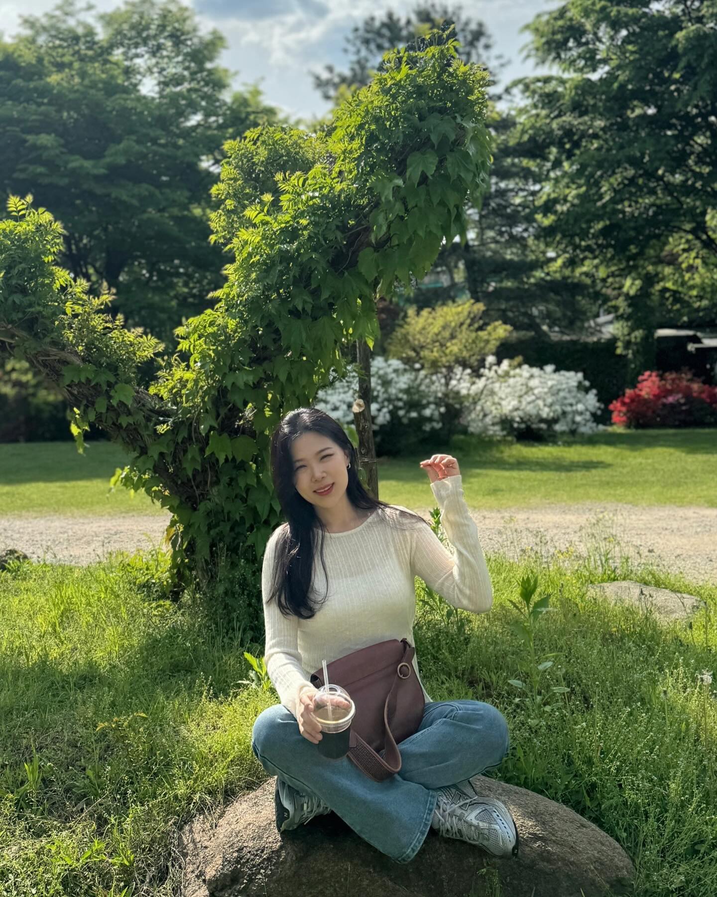 꺄🐿️ 찬란한 초록의 계절🌳 #5월
_
#맑은날 #양주핫플 #카페휘바 #근교데이트
