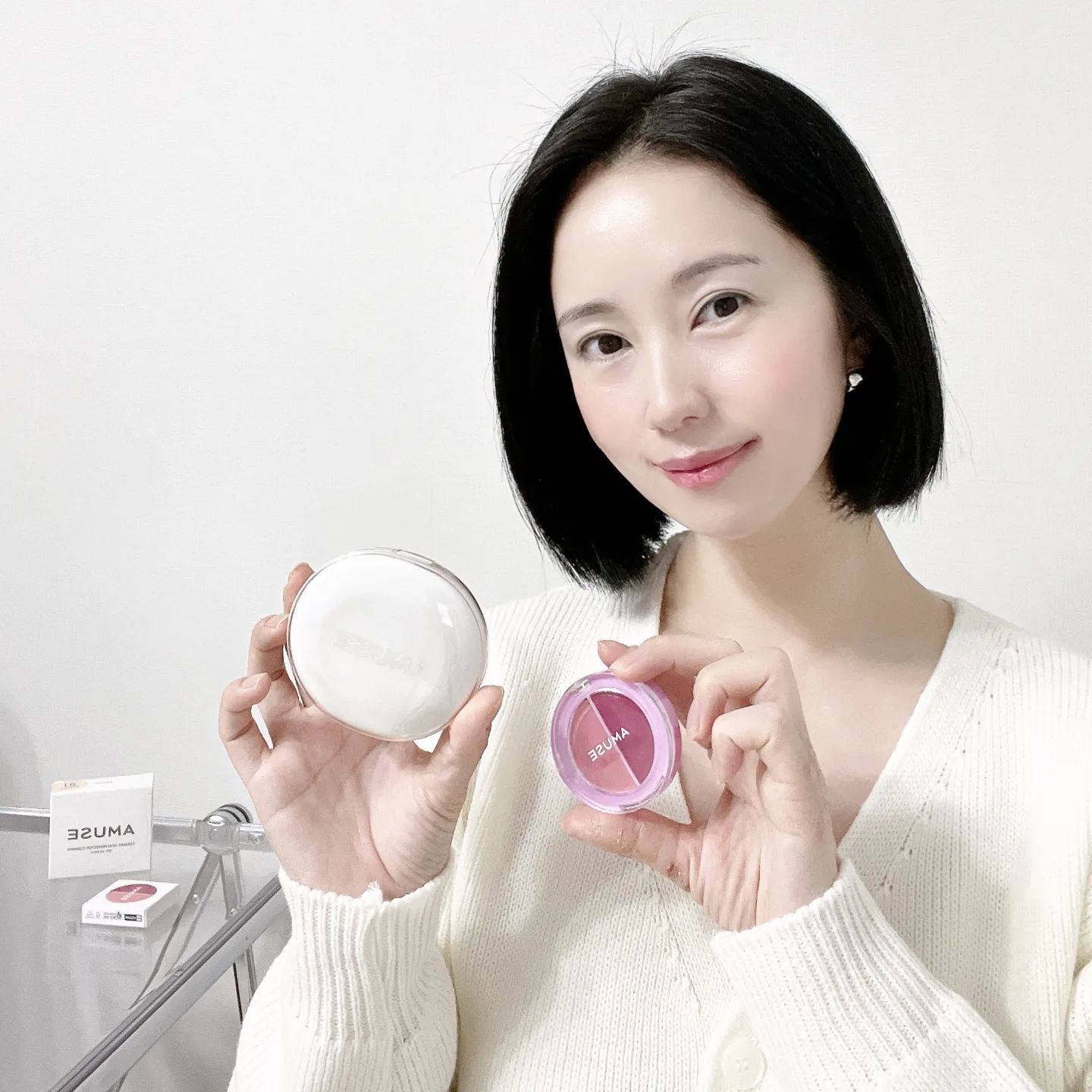#광고
저는 #에이블리 에서 옷도 자주 사지만 뷰티 제품들도 저렴해서 자주 이용하고 있는데요^^
#뷰티그랜드세일 중이라 모든 뷰티 상품들을 가장 저렴하고 무료배송으로 구매할 수 있어서 이런 기회는 놓치면 안되겠져 ㅎㅎ

에이블리 뷰티 그랜드 세일
5/15 ~5/22
-뷰티 전 상품 세일+추가할인 쿠포ㆍ
-하나만 사도 무료배송
-에이블리에서 뷰티 최저가 구매 가능

저는 촉촉하고 수채화같은 느낌의 #어뮤즈 뷰티 제품들  좋아하는데 이번에 쿠션팩트랑 포도밤으로 겉보속촉 메이크업을 완성하고 치크와 립까지 청순메컵 해봤는데 데일리로 넘 좋은거 있져^^

* 제 프로필 링크 누르면 뷰티그랜드세일 할인 상품을 바로 확인할 수 있어요!!

ably_official

#에이블리#에이블리뷰티#뷰티그랜드세일#에이블리무료배송#화장품리뷰#화장품추천#코덕#뷰티리뷰#뷰티스타그램#어뮤즈쿠션#쿠션팩트#립밤#치크밤#멀티밤