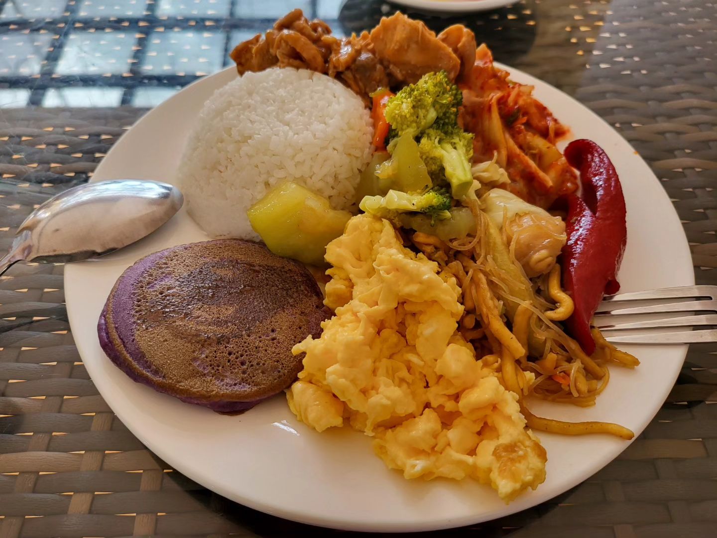 필리핀 보라카이 4일차~✈️
어제 저녁에 한번둘러봤다니 새벽까지 에픽같은곳이 세곳은더되는듯👍
아칭ㅅ으로시작하는 4일차 아침~❣️