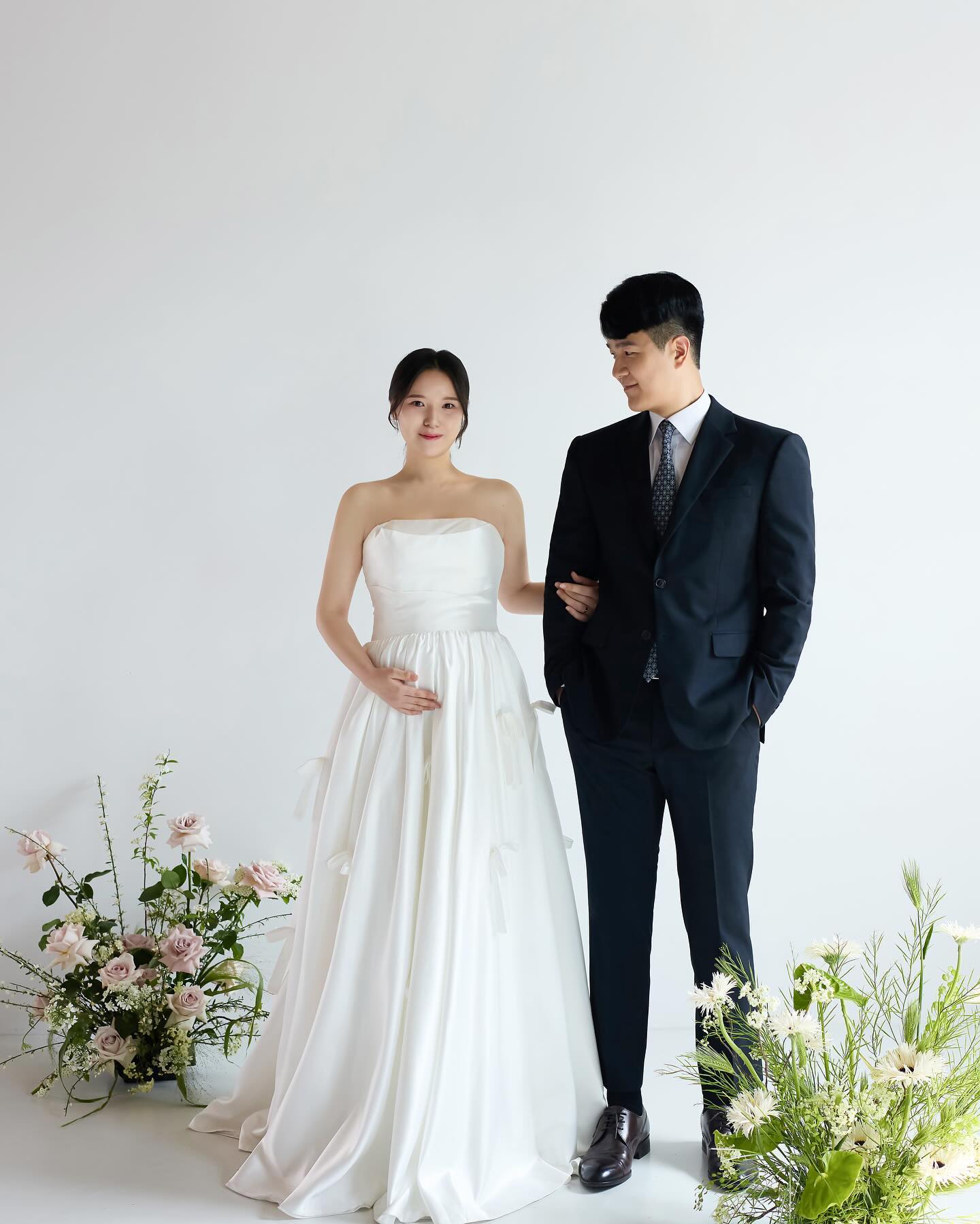 27주 또비와 찍은 만삭&결혼2주년 사딘👼🏻🤍🖤
