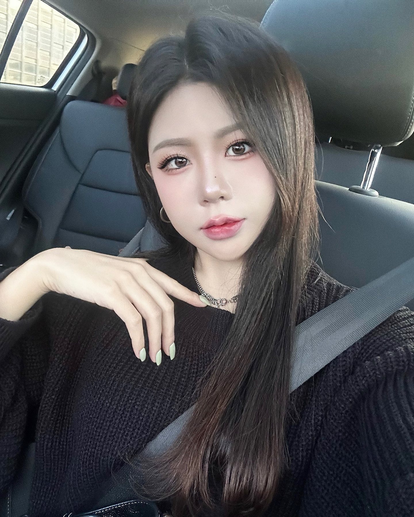 너무너무 오랜만이쥬?ㅎㅎ
사진 찍는게 어색해서 요즘 잘 안찍어🥲
나이 먹은건가…
.
.
.
.
.
.
.
.
#오랜만 #일상 #주말 #뉴네일 #예쁘다 
#원톤네일 #가을네일