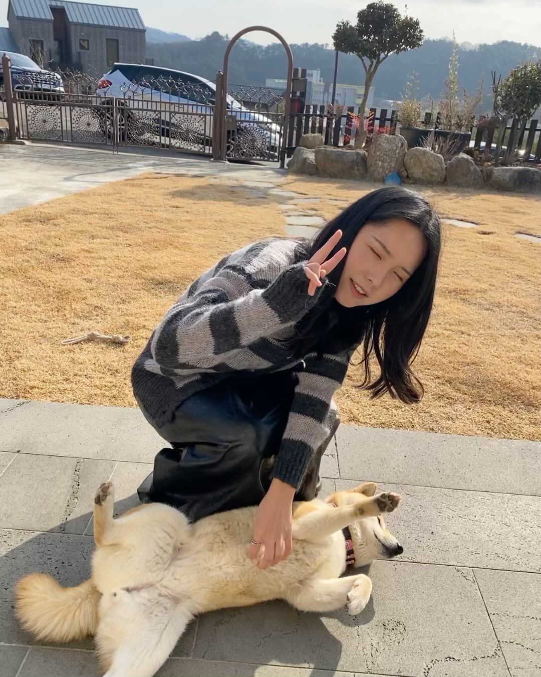 2024 1월 1일, 나윤이(조카)가 찍어준 사진💛
청룡과 함께 날아오르는 새해가 되길 바랍니당🐉✨
