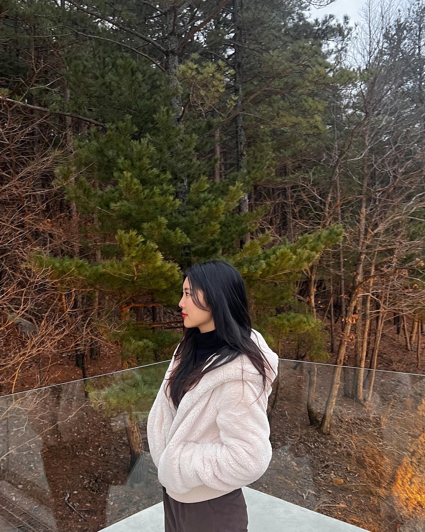 등어억꼿턍
충격. 어제 장판 틀고 잠 😴