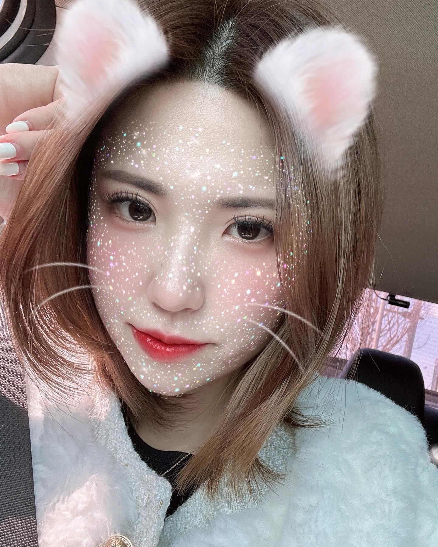 내사랑 정소영 ㅠ 뿐이고
혼자 있게해서 미안항데 못보는게 더슬퍼🥺
th__young