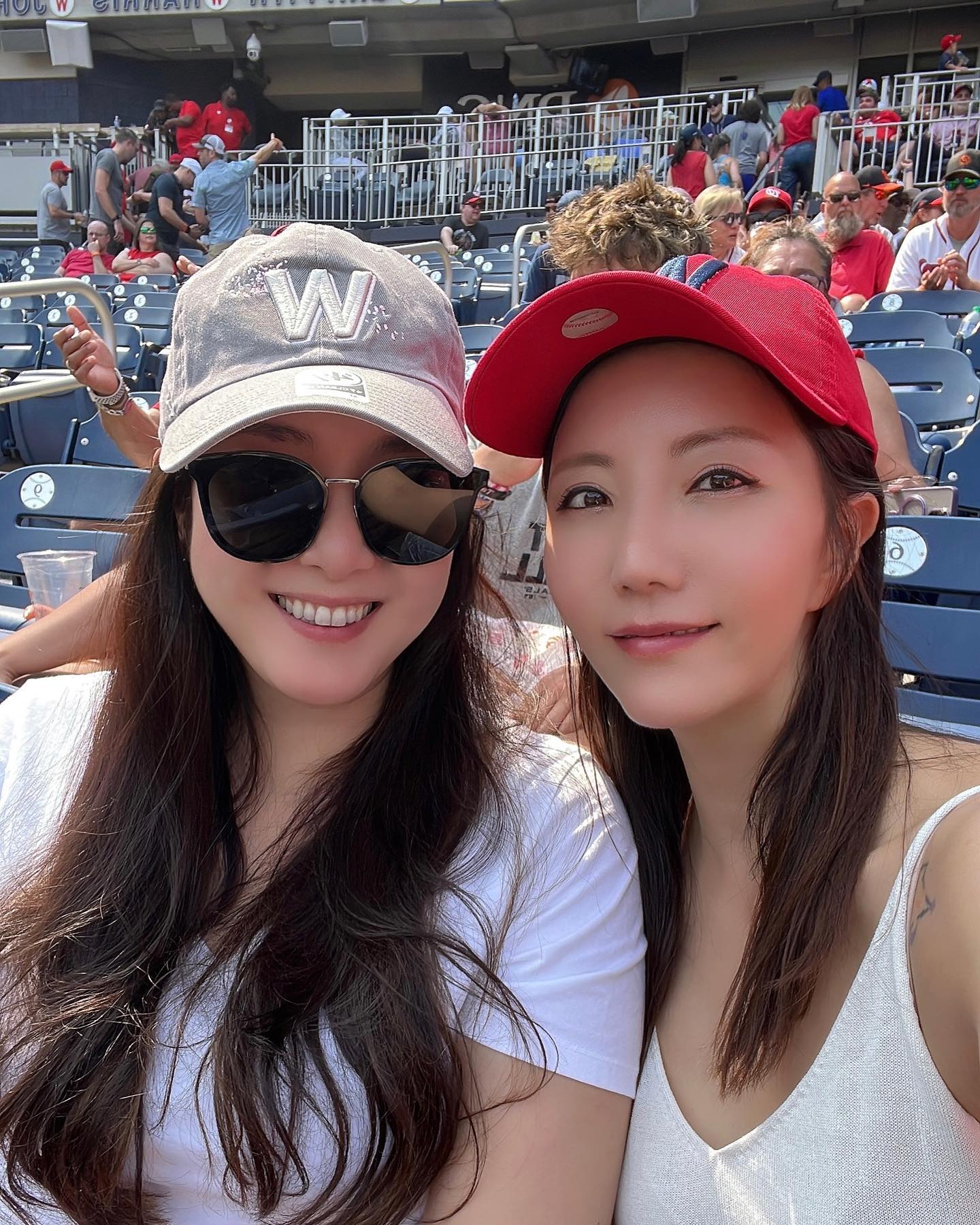 마지막 포스트가 5월이라니 ㅜㅜ 
점점 이것저것 흥미가 줄어가는듯. 
Pics from June 2023 
.
.
.
#내사진 #june2023 #근황 #mypic 
#washingtonnationals #nationalairandspacemuseum #mynephew🩵 #manassasoldtown