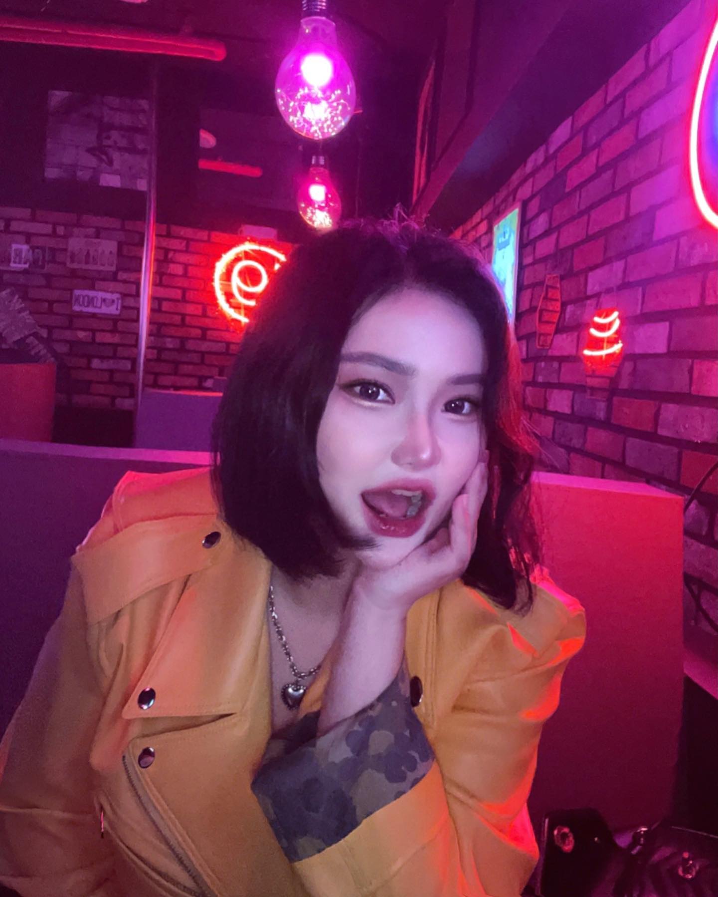 자아비판 금지, 남 욕을 많이하자!