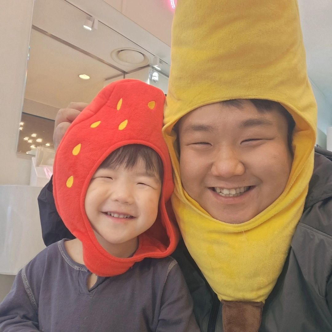 내가사랑하는 두과일들과 한 애국자 😍