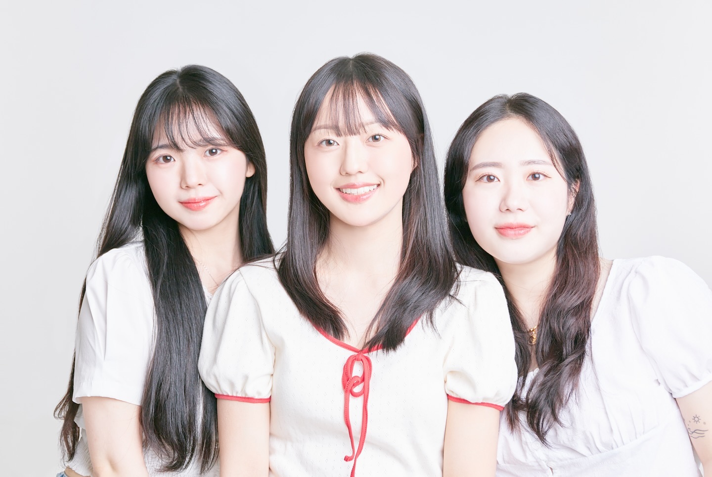 셋이서 제대로 찍은 사진은 이번이 처음,,🫢

#메인스트림 #메인스트림스튜디오 #광안리사진관 
#광안리셀프사진관 #광안리셀프스튜디오 #광안리