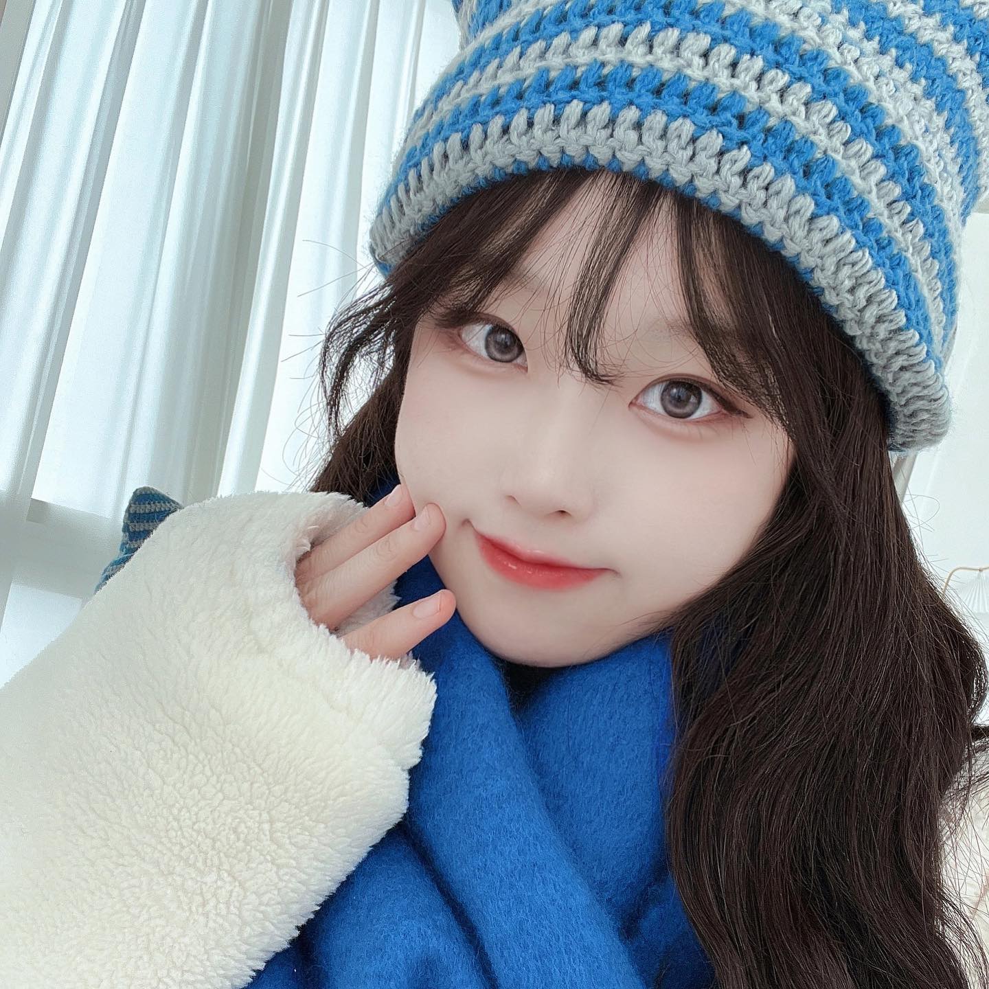 #poco
폭닥폭닥 포그니 머플러 💙

-
판매링크는 프로필에 있습니댜👀

-
#머플러 #목도리 #커플목도리 #커플머플러 #겨울필수템 #데일리 #데일리코디 #데일리패션 #커플템 #여친선물 #남친선물 #생일선물 #가족선물 #친구선물 #생일선물 #수술머플러 #에이블리 #지그재그 #맞팔 #소통 #좋반
