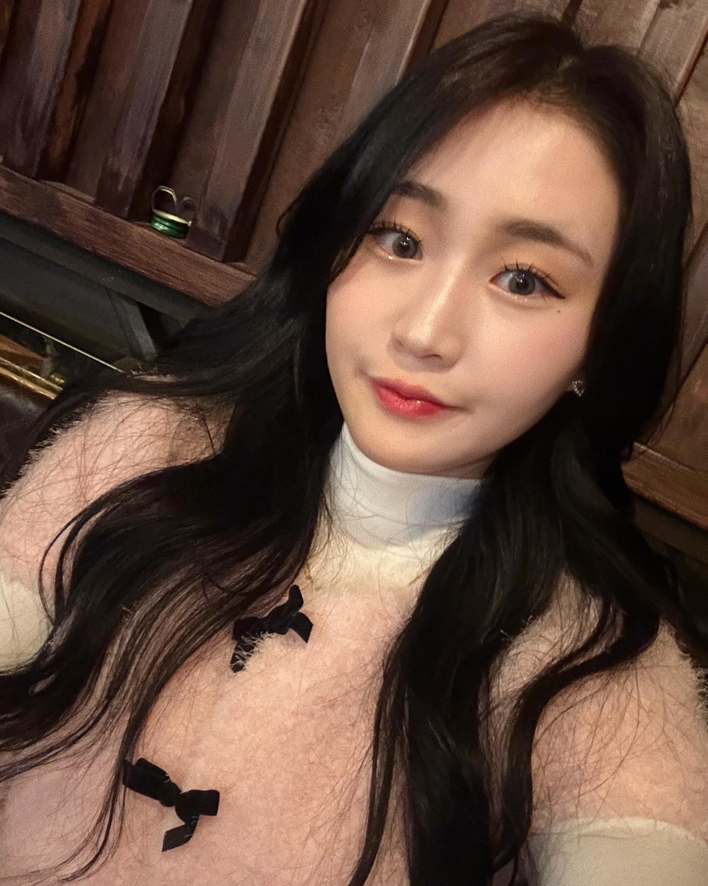 2024년에는 콩선민씨랑도 5년🤭
내년에는 더 바뿌고 행복하게 지내야징🩷