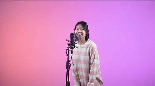 #협찬
-
망원동에 위치한 ’루나뮤직‘에서
노래와 함께 영상 촬영까지 하고 왔습니다!

노래 실력이 어떻든 후보정을 통해 퀄리티를 높여주시고,
영상 제작까지 해주셔서 좋은 결과물을 얻을 수 있습니다🥰

특히 녹음할 때와 촬영할 때도 가사를 보여 주셔서
더 부담감 없이 진행했어요🍀

다들 노래 녹음할 땐!
’루나뮤직‘에 가보시는 걸 추천합니당🥰
-

#서울녹음실 #녹음스튜디오 #커버곡녹음 #커버곡영상 #셀프축가 #루나뮤직