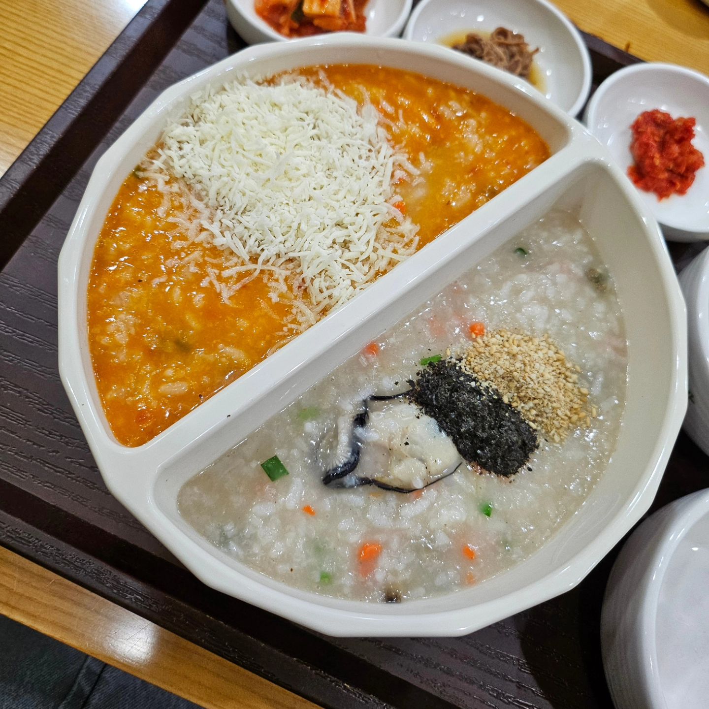 병원 갔다 #본죽 
몇년만에 왔더니
#반반쮺 생겼네 🙄
#먹어보자