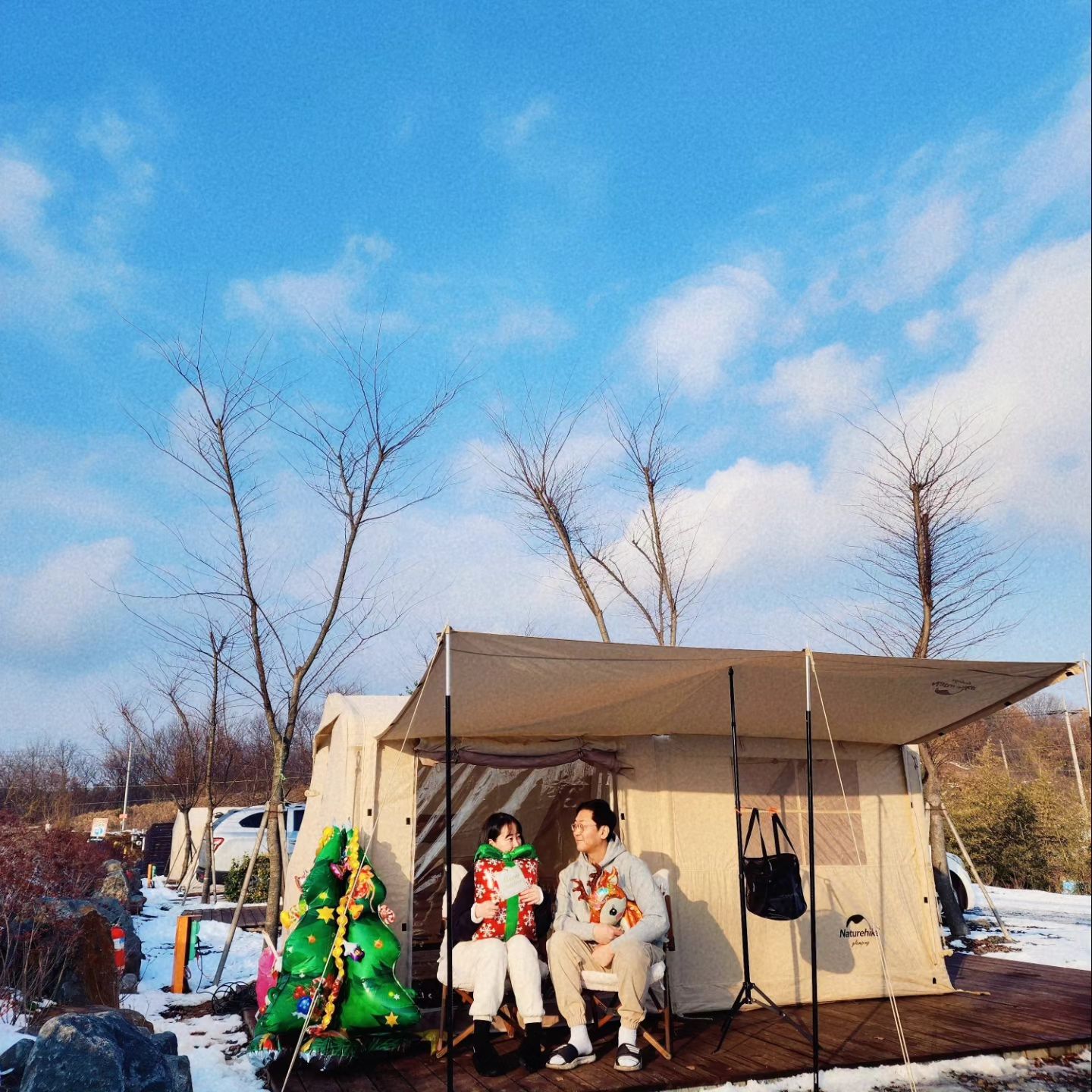 🎅🎄☃️❤️

이제 고인물이 된 10년차 커플
10년동안 고생이 많소
앞으로도 고생길이 훤하니
건강관리 잘 합시다😂

해피 10주년
해피 메리 크리스마스❤️
⠀⠀⠀⠀⠀⠀⠀⠀