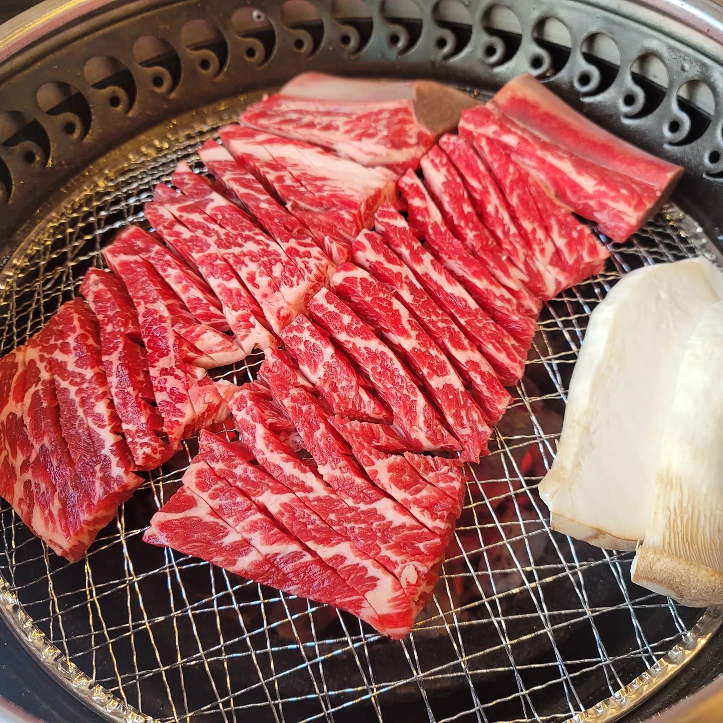낮에 #숭의가든 
#먹을복 반만 줄었으면 좋겠다~~~~