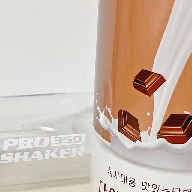 제이재희♥ on Instagram: "#광고 여름 맞이 다이어트 하려던 참에 프로틴스토리에서 다이어트 쉐이크를 보내주셨어요🤎 맛이 전혀 다이어트 식품 같지 않아서 거부감 없이 먹을 수 있어요😊
