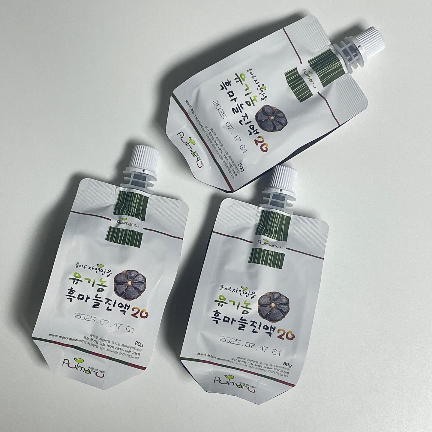 풀마루 자연만을 유기농흑마늘진액20 🧄🧄🧄

요즘, 나의 저녁 일과 마무리루틴은 1일1풀 로 마무리해요 :)
피로회복뿐만 아니라, 혈액순환을 돕는데 도움을 받을 수 있는 흑마늘이라 꾸준히 꼬박꼬박 자기전에풀마루 자연만을 유기농 흑마늘진액20을 꼭 챙겨먹어요! 😌

놀러갈때, 여행갈때도 꼭 챙겨가는 흑마늘진액20, 파우치형태로 되어있어 휴대하기도 쉽구, 먹을 때 내용물이 흘러내리지도 않아 넘넘 좋아요👍🏻

다가오는 추석선물로도 좋을 거 같은 풀마루 자연만을 유기농 흑마늘진액20 어떤가요😊 

#풀마루 #흑마늘진액 #풀마루자연만을 #풀마루그램 #1일1풀 #1일2풀 #풀모닝 #풀나잇 #정력에좋은차 #남성정력제 #여성스테미나 #사랑풀풀 #건강이최고 #건강스타그램