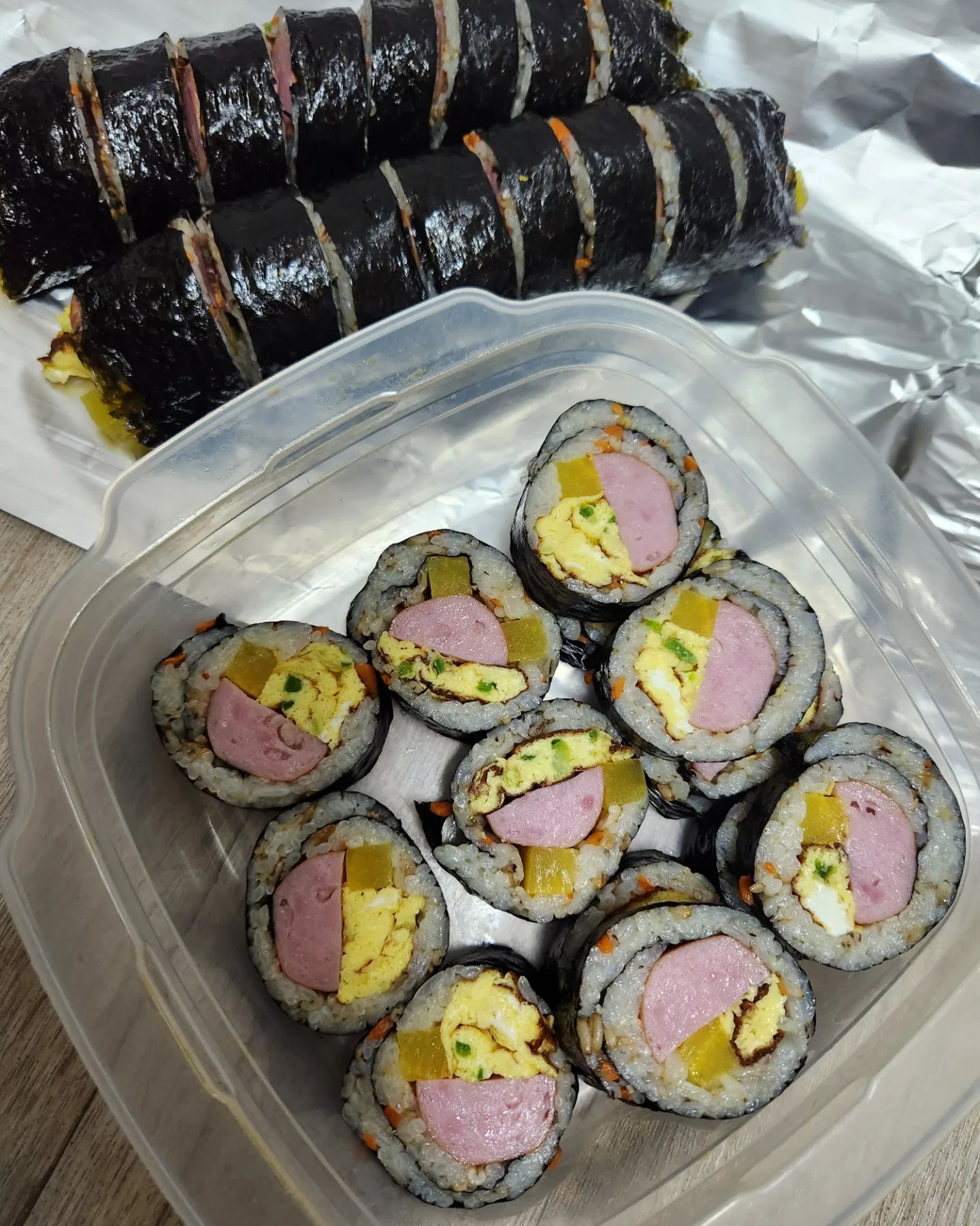 퇴근후 급 김밥😁

#북삼 #소통 #오태 #맛저 #맛스타그램 #김밥