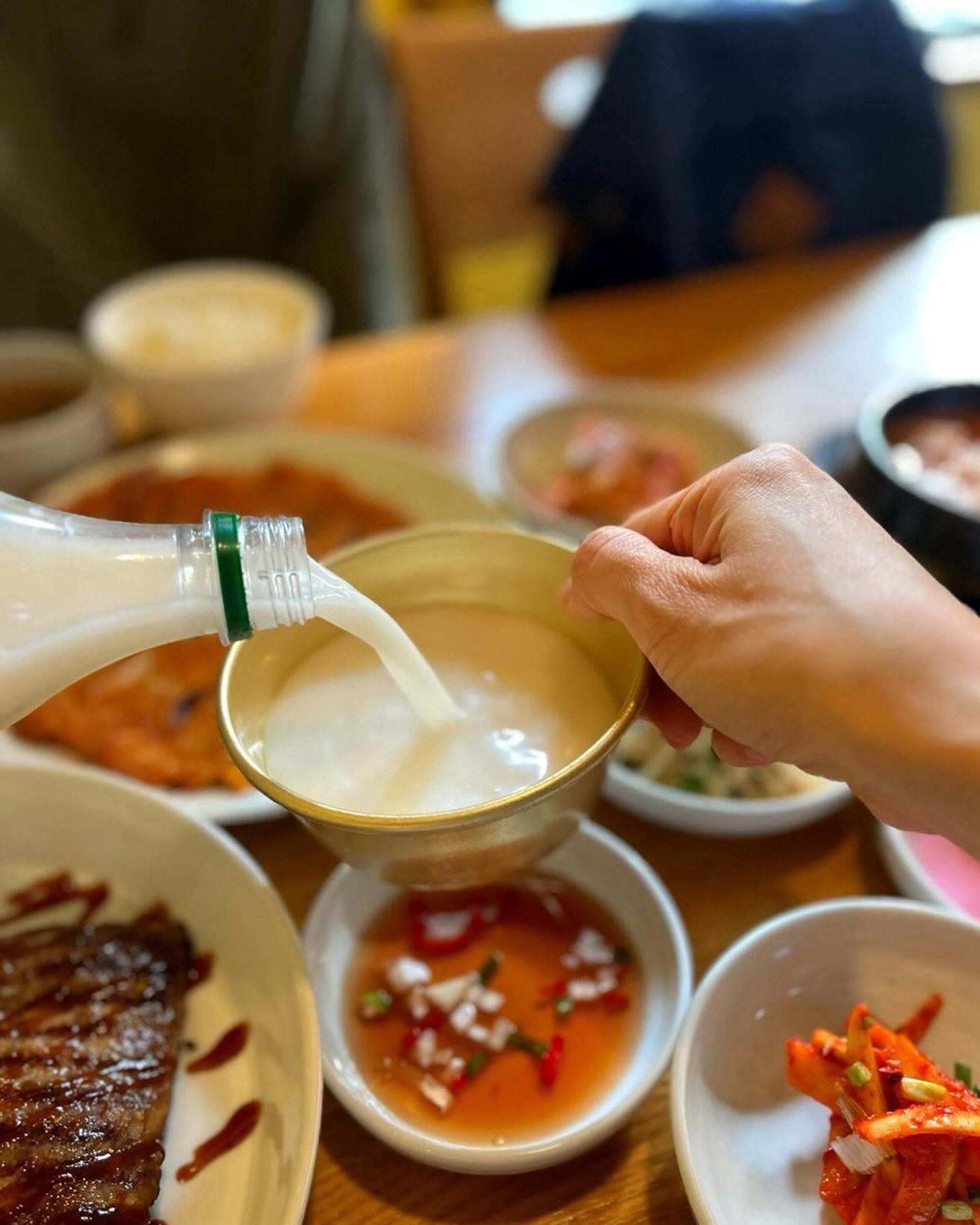 종로투어 mansoos.garden 

맛있는 김치찌게와 김치전 안주로 
막걸리 마시기 좋은 곳! 

외국인 친구 있다면 데리고 가고 싶은 
숨은 한식 맛집!! 

집밥하기 좋은 곳 😋