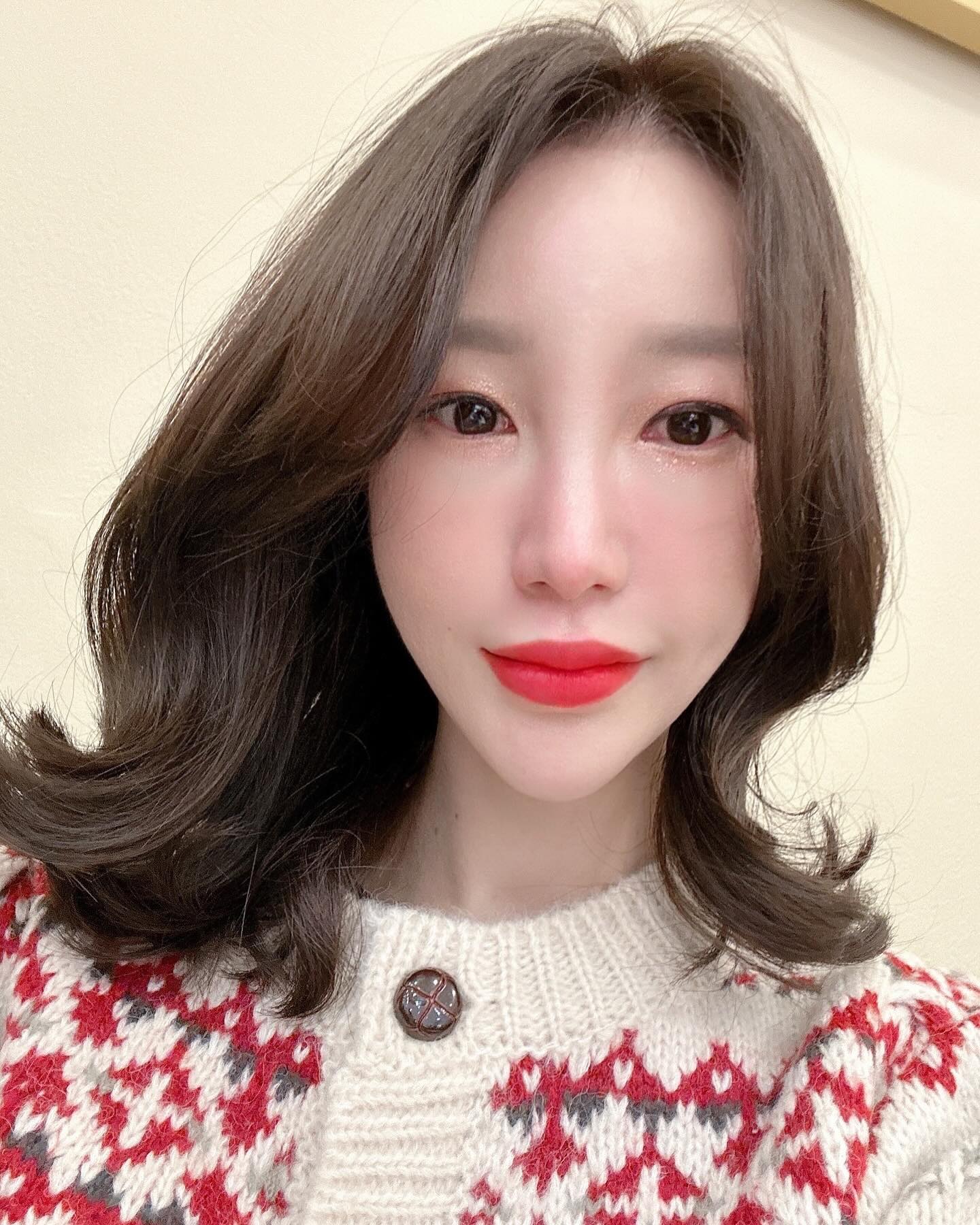 이날은 유라요정 그렇게 노래 부르던 서울트리!!
서울트리!! 서울트리 볼려고 서울가던날이얌^_^🧚‍♂️🎄🎅😉