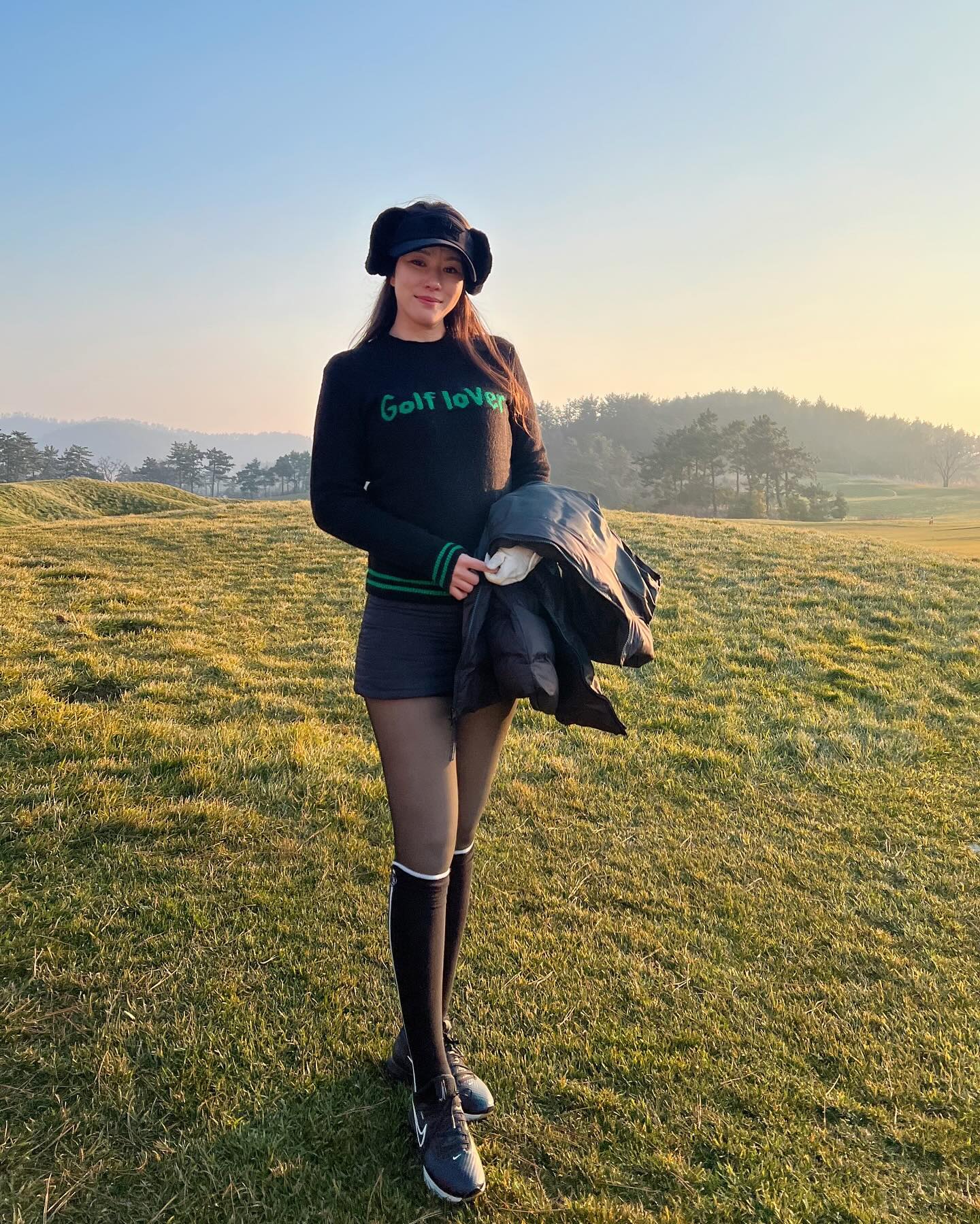 #해남파인비치cc

패딩조끼도 필요없었던 날씨 😉

mon_birdie_golf 
#몽버디골프 #몽버디 #여성골프웨어 #골프웨어추천 #라운딩코디 #monbirdie #golfwear