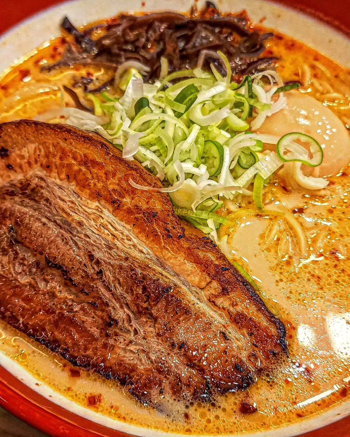 비가추적이는날 얼큰한 라멘🍜

#마카나이_별내점 
(전국체인)

호로록호로록
매운라멘종류
맵단계가0~15단계까지 선택가능
처음이라 4단계인(신라면정도) 선택
역시나...맵덕인저는 1도안매워서🤣
8단계가 불닭정도인데
다음엔 8단계도전! 해볼려구요😯
차슈는 부드러웠고
육수도 깊은맛이나서 좋았어요
다만 덮밥은 제입맛엔 좀짰네요,,,😢

🍜 매운야끼차슈라멘
🍜 야끼차슈라멘
🍚 돈까스덮밥

✅ 경기 남양주시 별내3로 322 1층 106호

✅ 11:00 ~ 21:00 / 매주 일요일 휴무
  B.T 15:00 ~ 14:30 / L.O 20:30

✅ 031-522-4667

.
-
#남양주맛집 #남양주맛집추천
#별내맛집 #별내맛집추천 #마카나이
#별내라멘 #라멘맛집 #라멘 #ramen
#면스타그램 #누들로드
#먹스타그램 #맛스타그램
#먹방 #먹부림 #먹팔